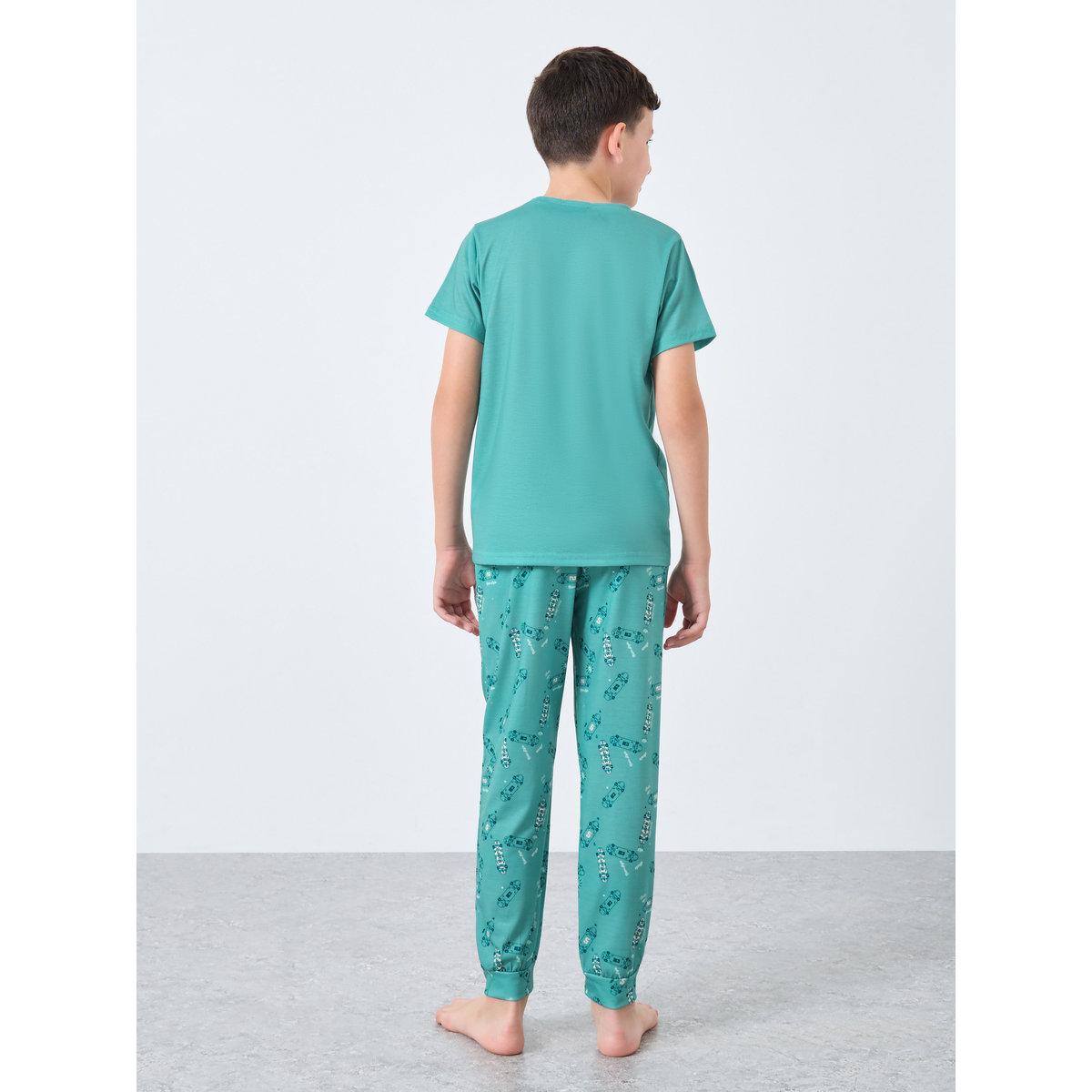 طقم من بنطال بيجاما وتيشيرت بطبعة جرافيك-boys-clothing-nightwear-image-4