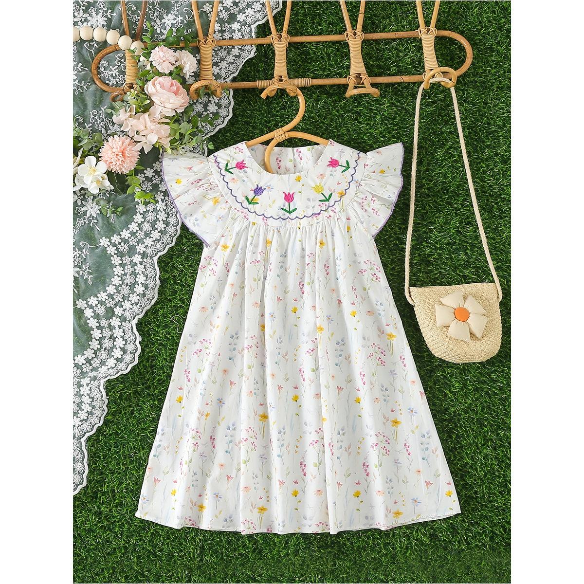 فستان بياقة دائرية وتفاصيل مُطرزة-girls-clothing-dressesandjumpsuits-image-1