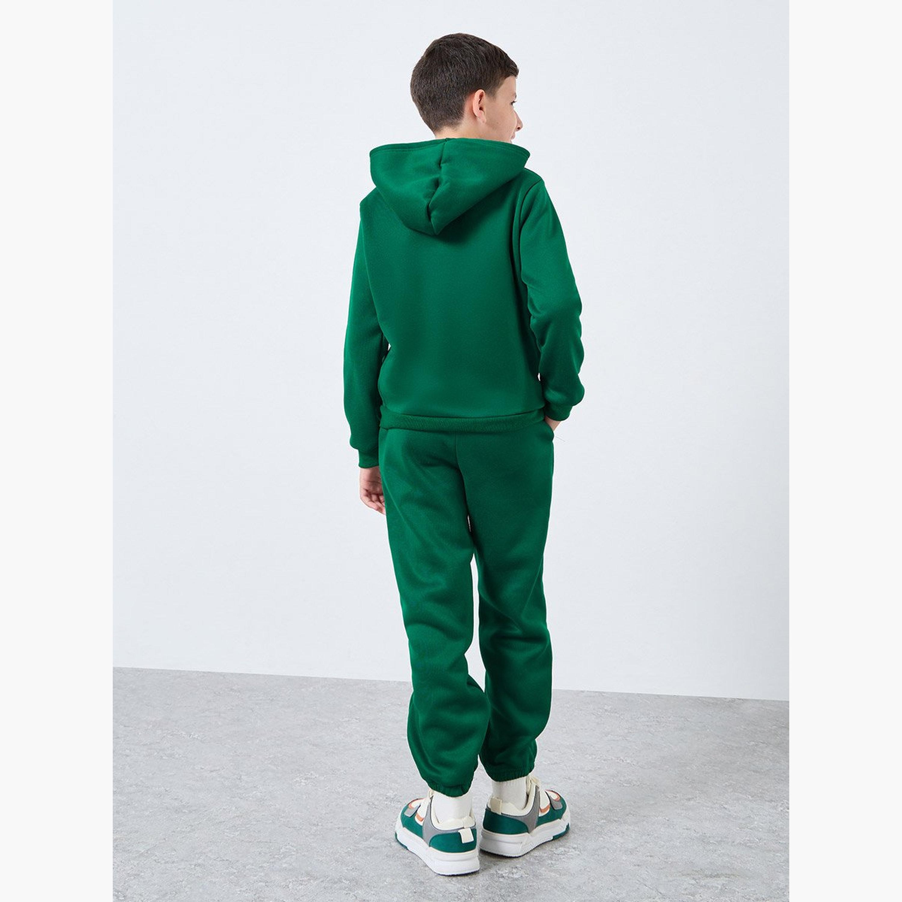 ستايلي - طقم هودي وبنطال رياضي بشعار أخضر داكن للمراهقين-boys-clothing-setsandcoords-image-5