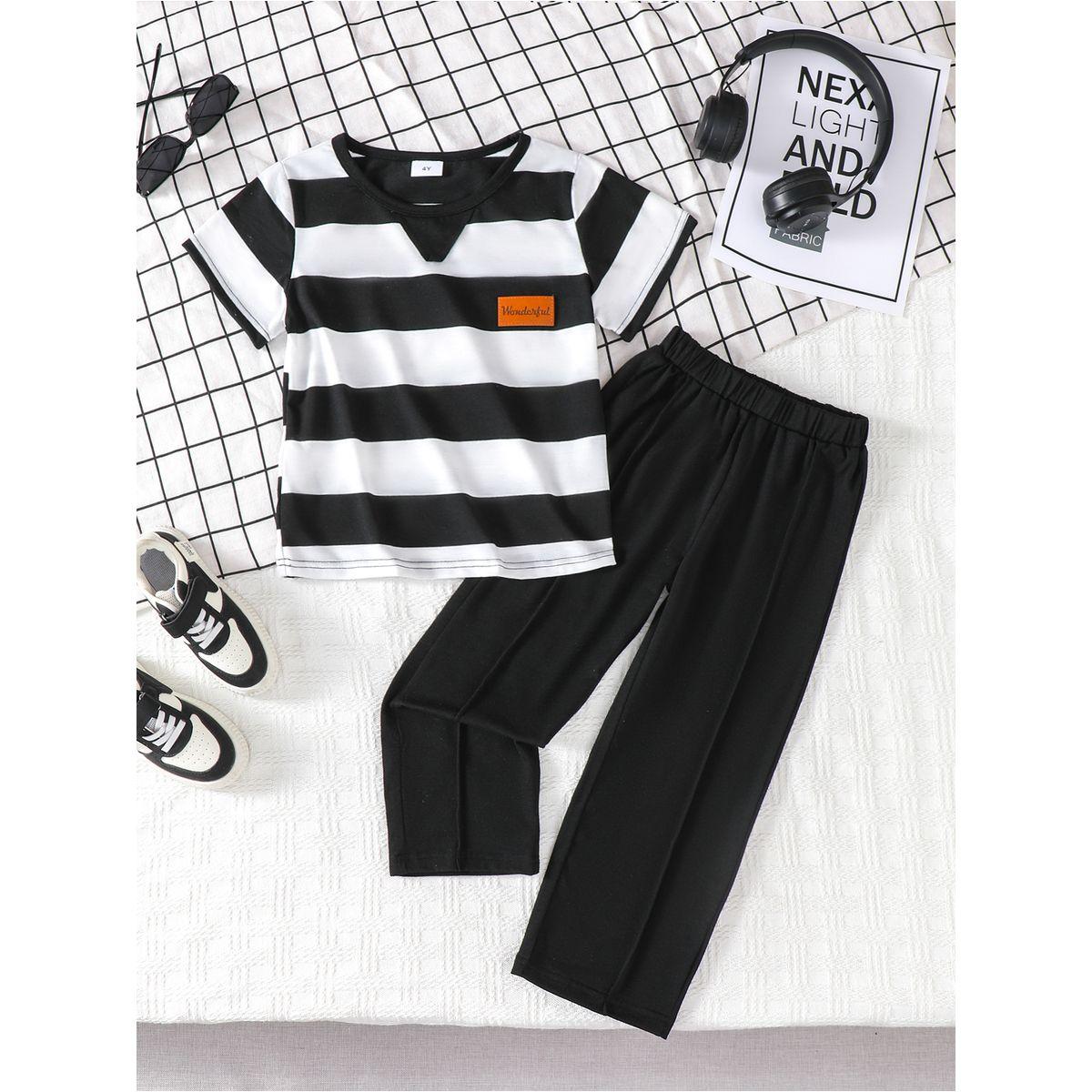 مجموعة من بنطال وتيشيرت مخطط بياقة دائرية-boys-clothing-setsandcoords-image-1
