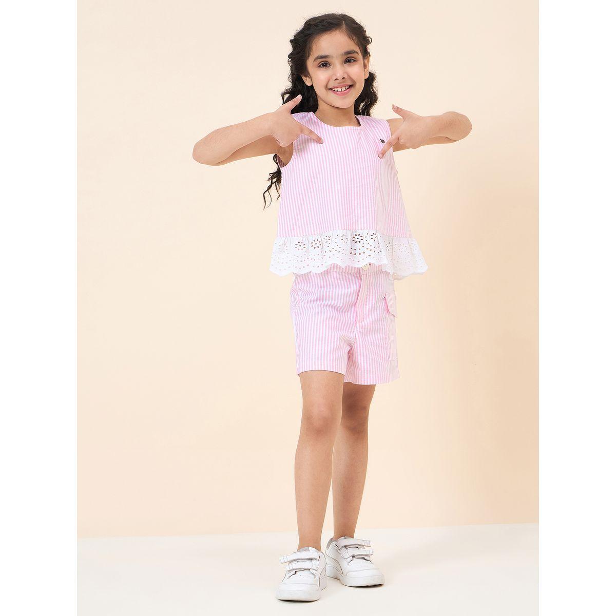 طقم منسق من شورت وبلوزة مخططة بتفاصيل دانتيل-girls-clothing-setsandcoords-image-1