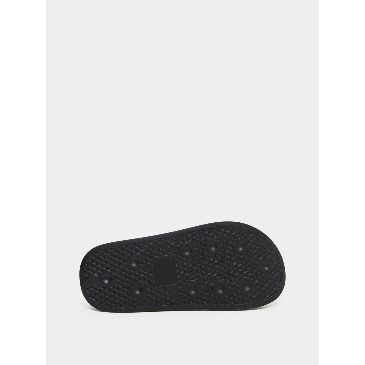 شبشب بطبعة جرافيك-boys-shoes-flipflopsandslides-image-6