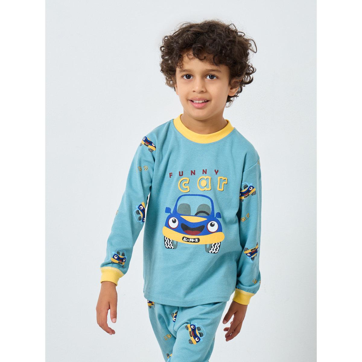 طقم من بنطال بيجاما وتيشيرت بطبعة جرافيك-boys-clothing-nightwear-image-2