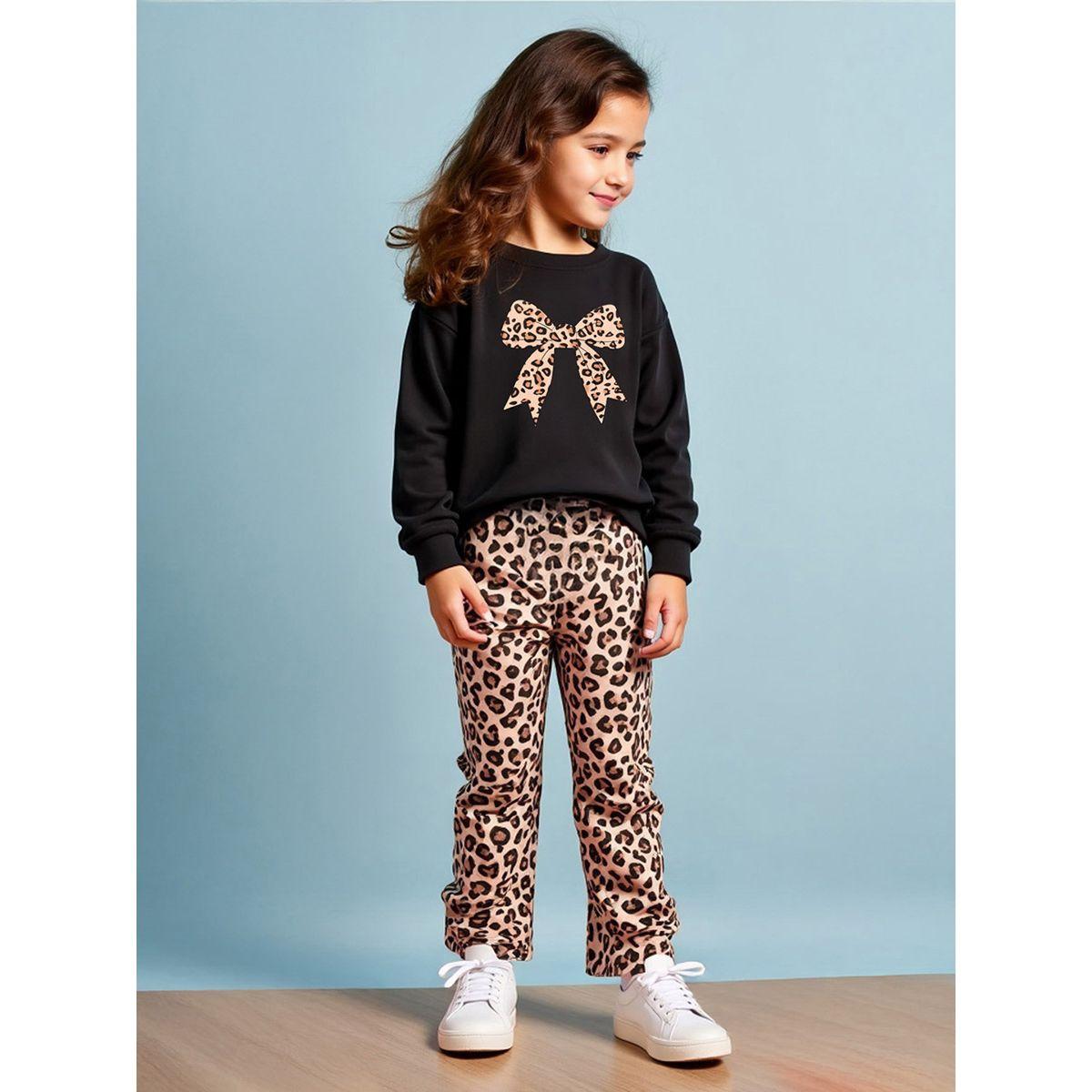 تيك تو - طقم سويت شيرت للبنات بطبعة غرافيكية جلد النمر مع بنطال-girls-clothing-setsandcoords-image-5