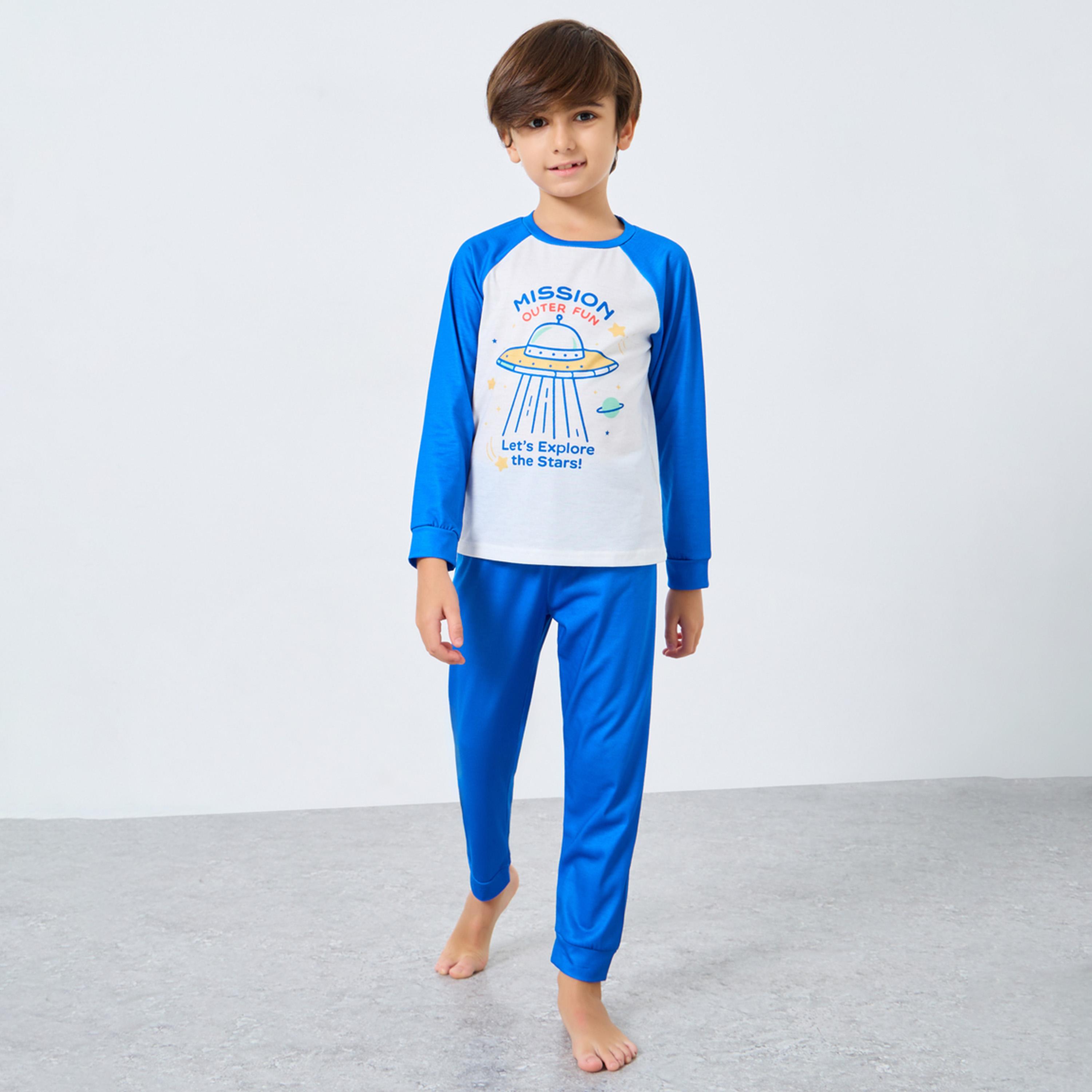 ستايلي - بيجاما تي شيرت بأكمام طويلة بطبعة جرافيكية لون أزرق-boys-clothing-nightwear-image-1