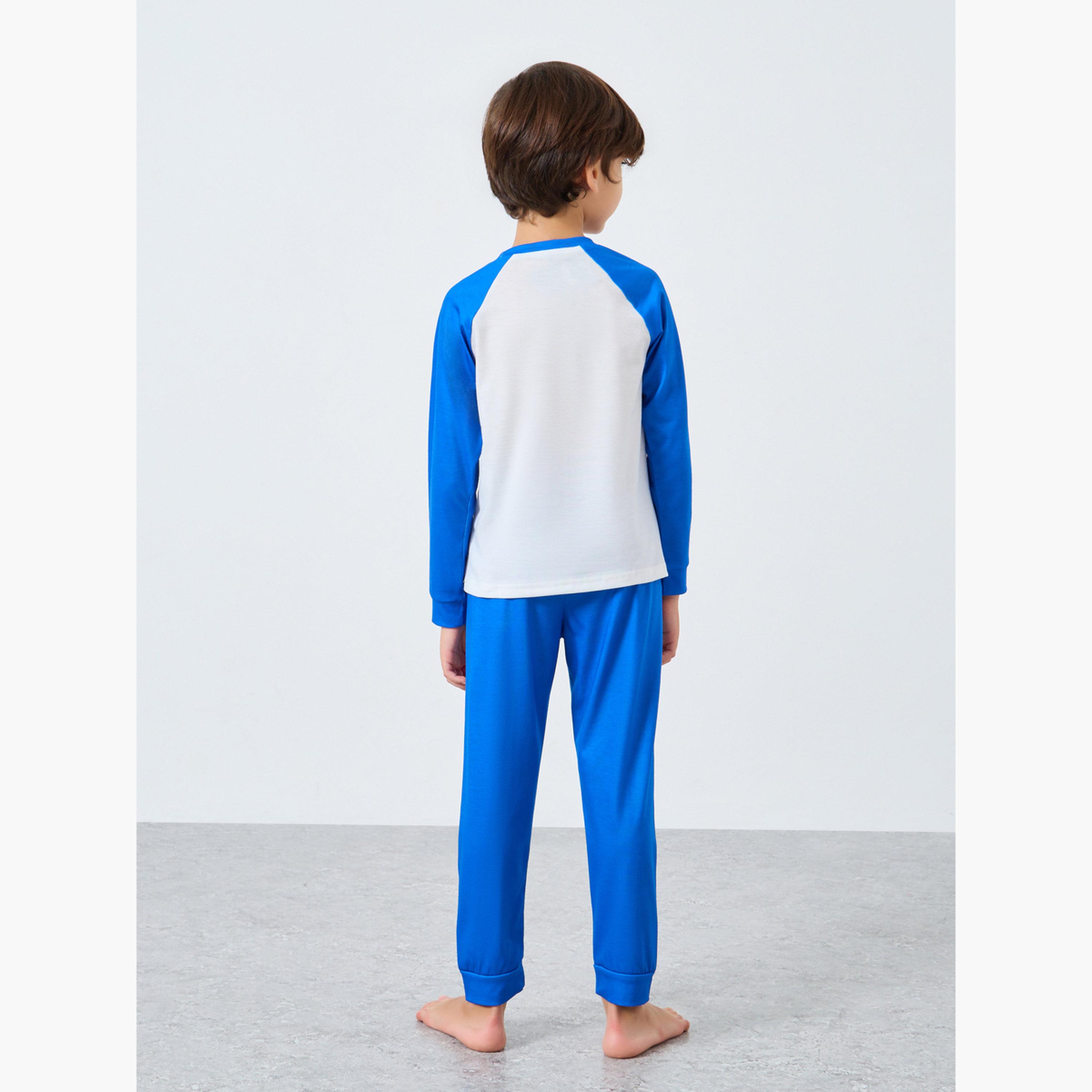 ستايلي - بيجاما تي شيرت بأكمام طويلة بطبعة جرافيكية لون أزرق-boys-clothing-nightwear-image-5
