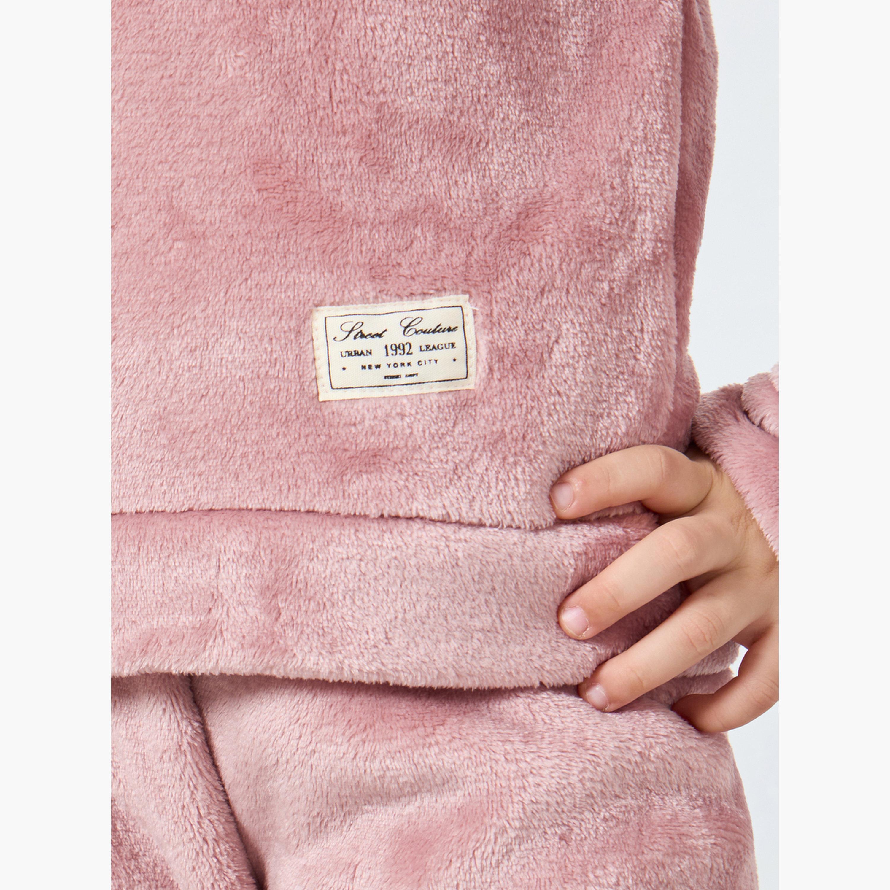 ستايلي - طقم سويت شيرت وبنطال رياضي من الفرو الصناعي بنصف سحاب أمامي للبنات-girls-clothing-setsandcoords-image-3