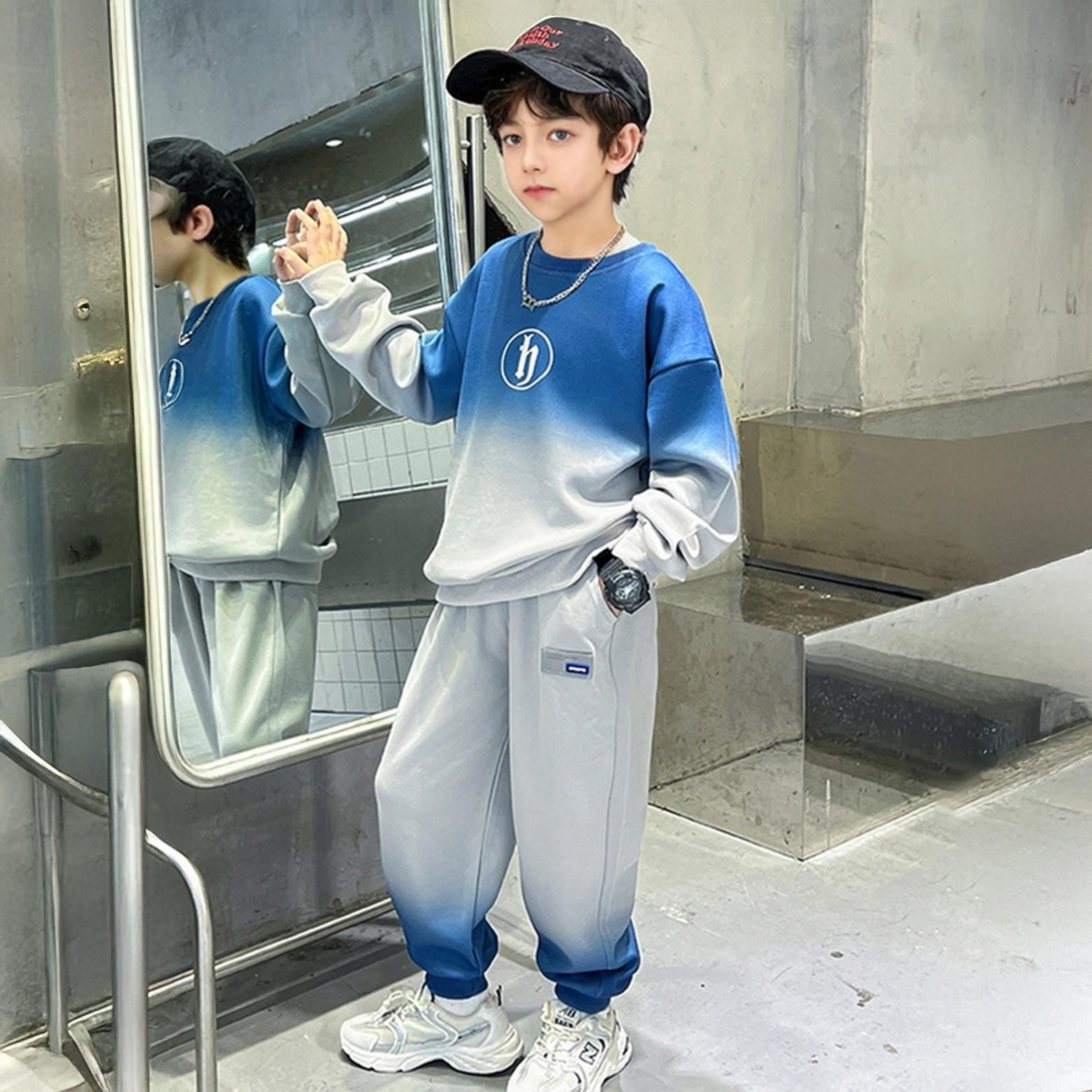 تيك تو - طقم سويت شيرت وبنطال رياضي بمظهر متدرج أزرق-boys-clothing-setsandcoords-image-3