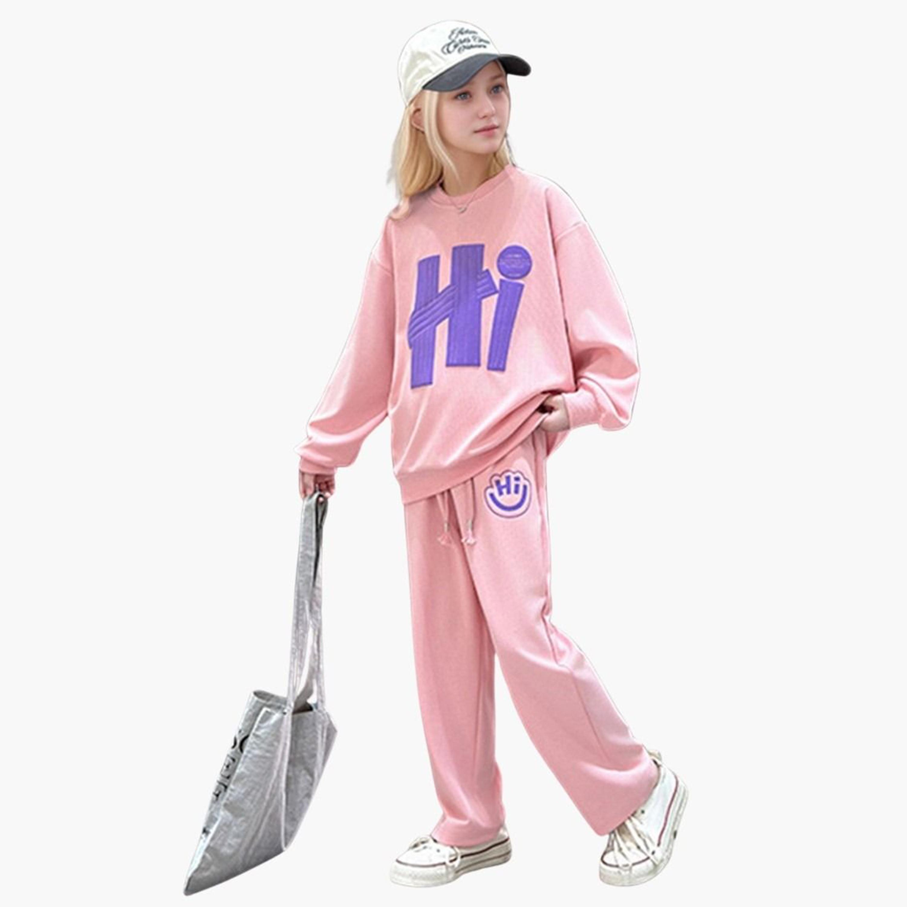 تيك تو - طقم سويت شيرت وبنطال رياضي مطبوع لون وردي-girls-clothing-setsandcoords-image-1