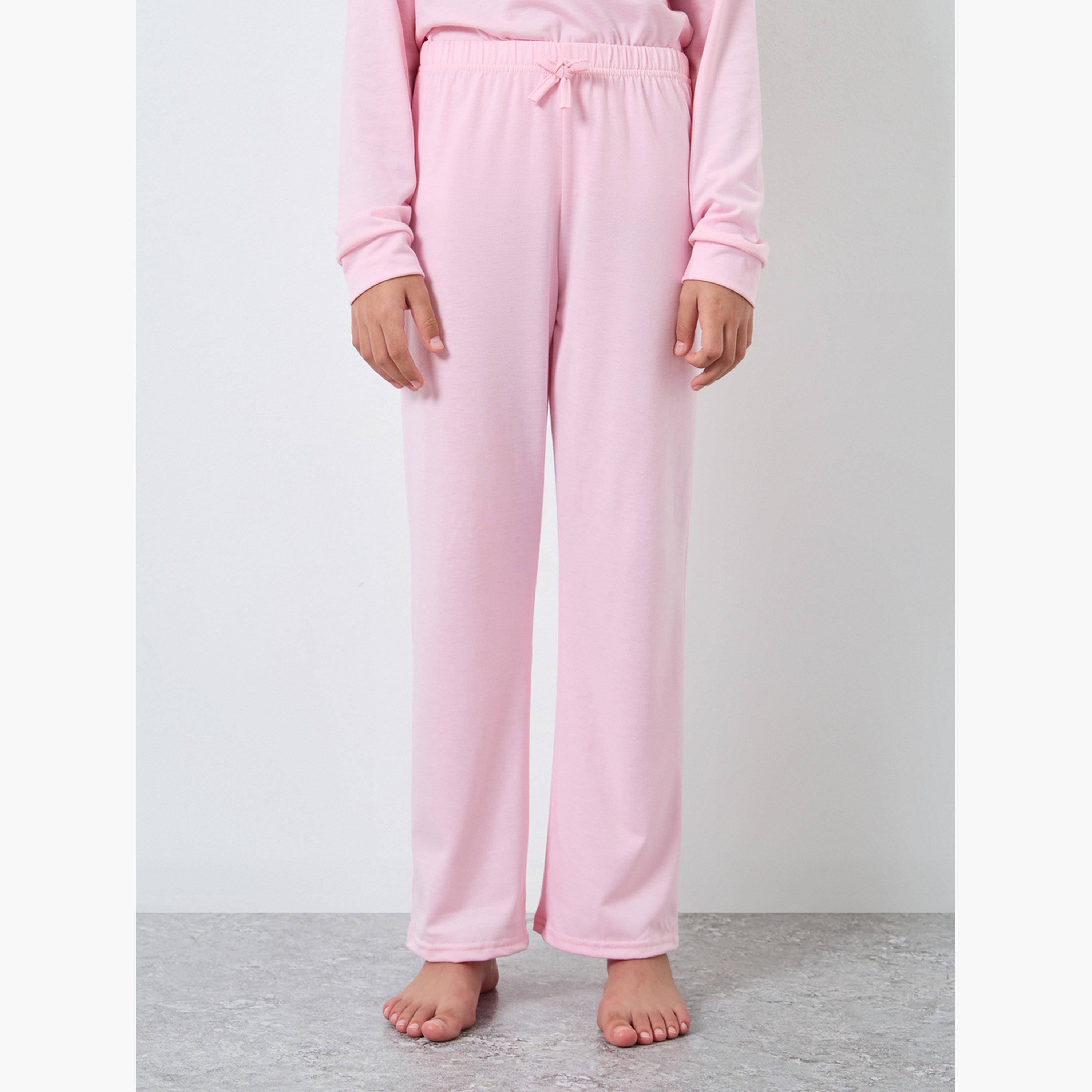 ستايلي - بيجاما قميص بكتف منسدل بطبعة جرافيكية للبنات-girls-clothing-nightwear-image-5