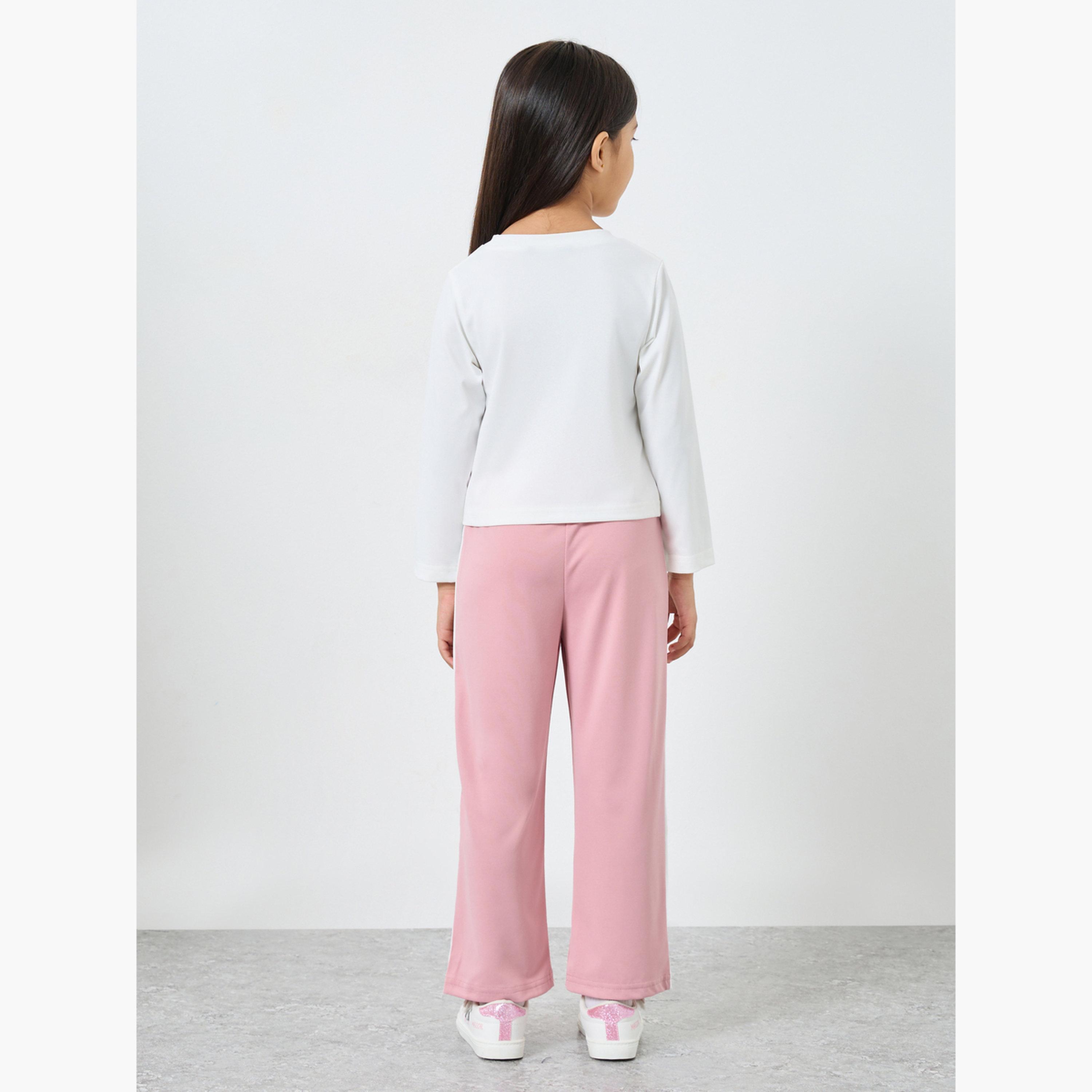 ستايلي - طقم بلوزة بتفاصيل فيونكة وبنطال رياضي واسع الساق-girls-clothing-setsandcoords-image-5