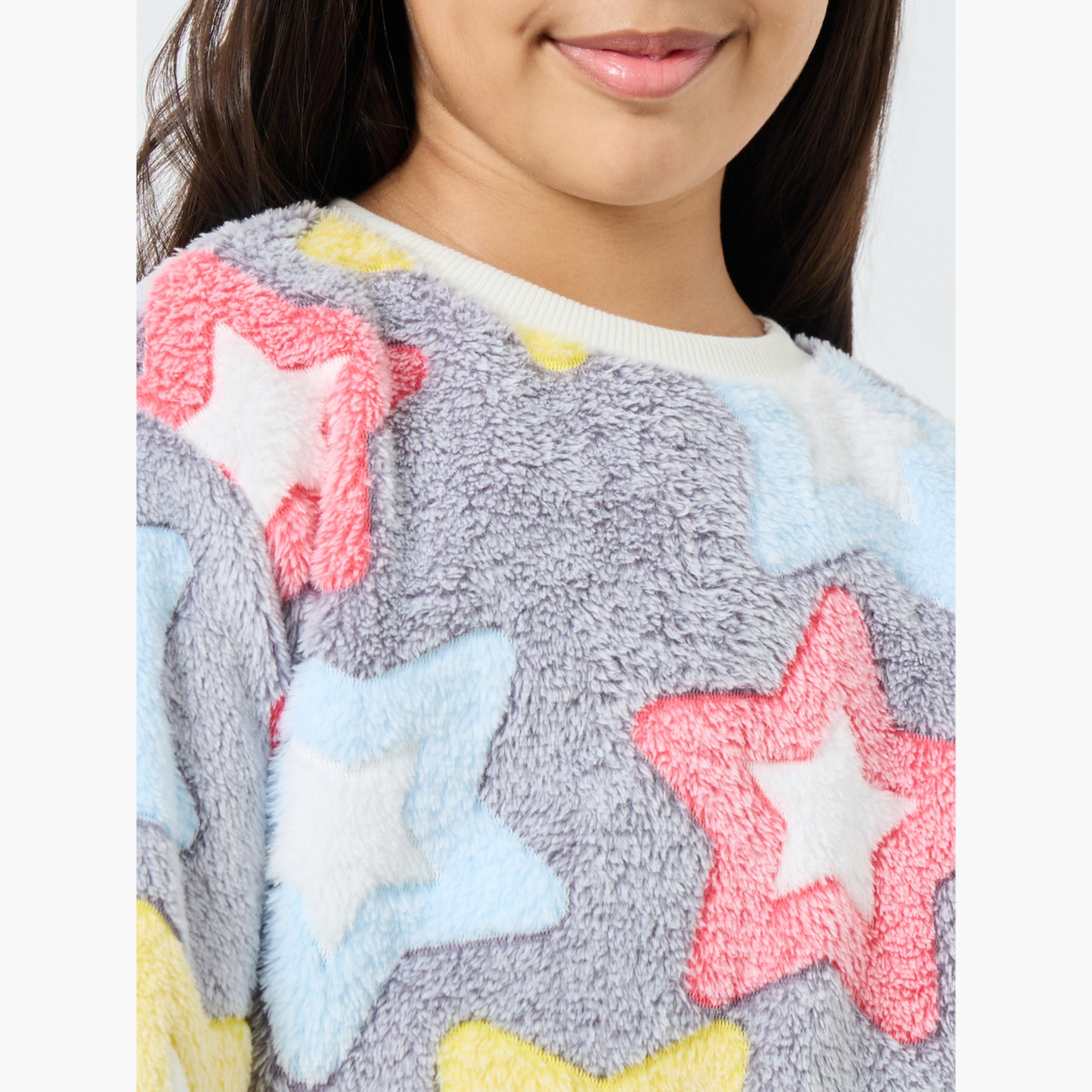 ستايلي - طقم سويت شيرت وبنطال رياضي من الفرو الصناعي بطبعة نجوم للبنات-girls-clothing-setsandcoords-image-4