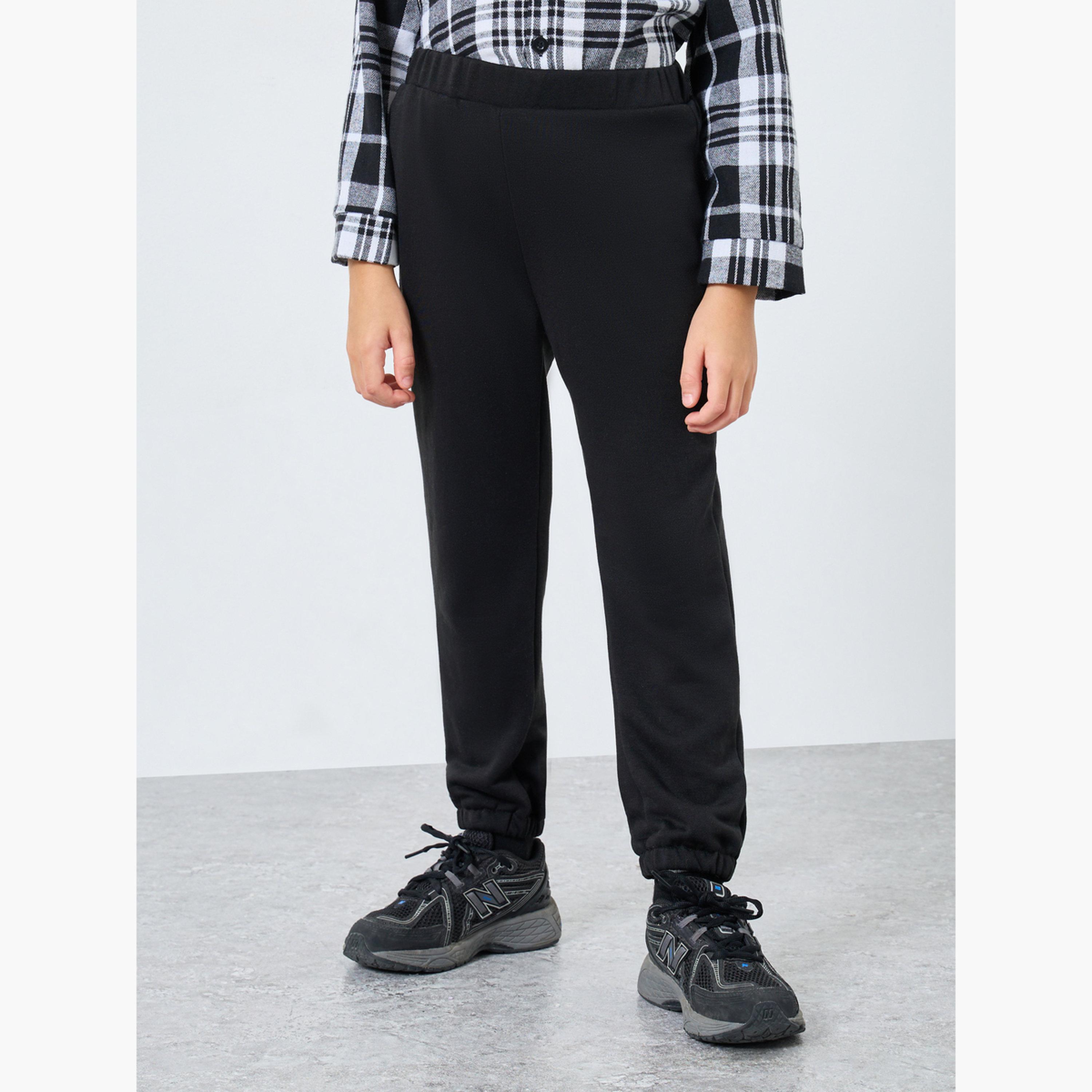 ستايلي - طقم قميص وبنطال رياضي من الفلانيل بنقشة مربعات للأولاد-boys-clothing-setsandcoords-image-5