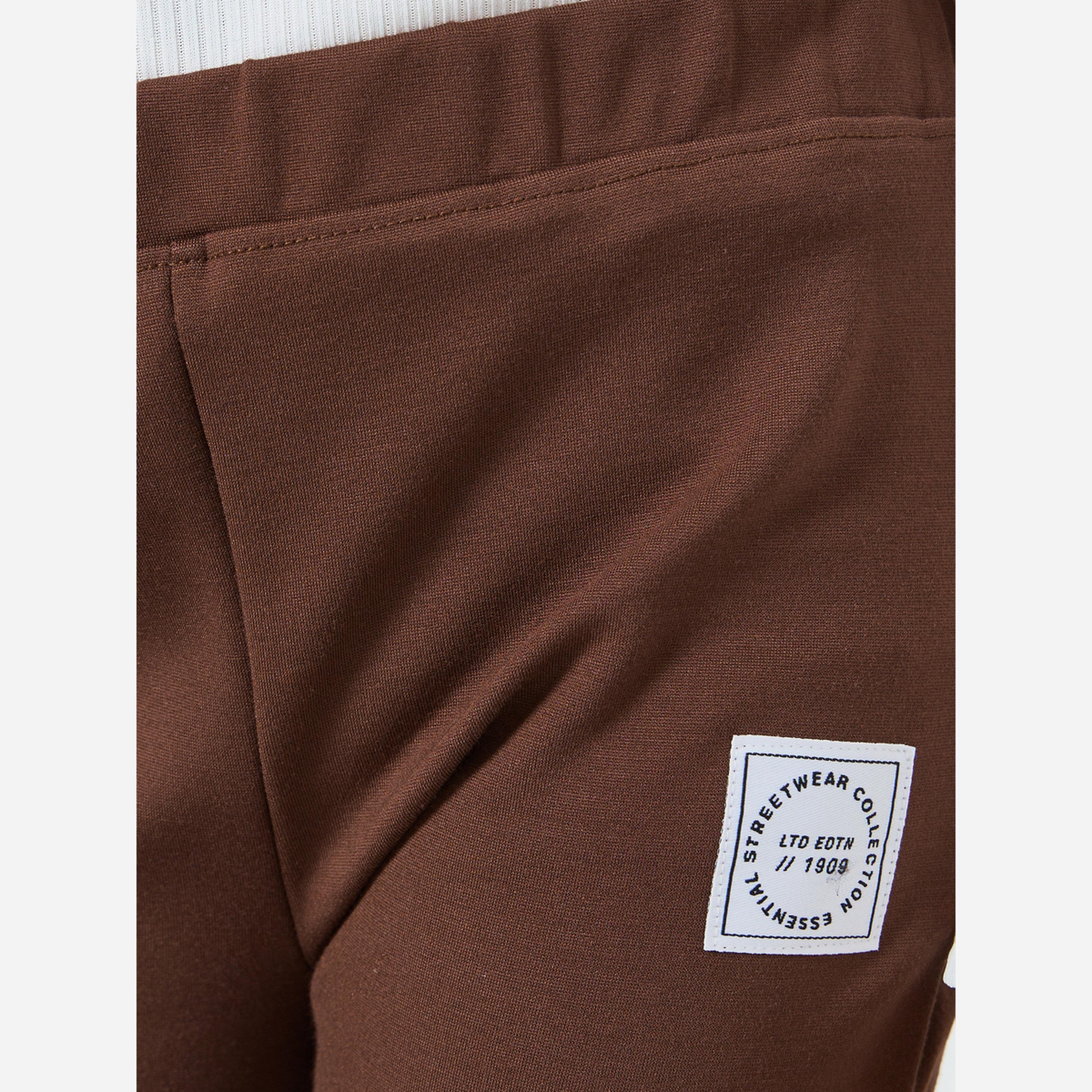 Styli Girls Brown Badge Detail Elastic Waist Leggings-girls-clothing-bottoms-leggings-image-4