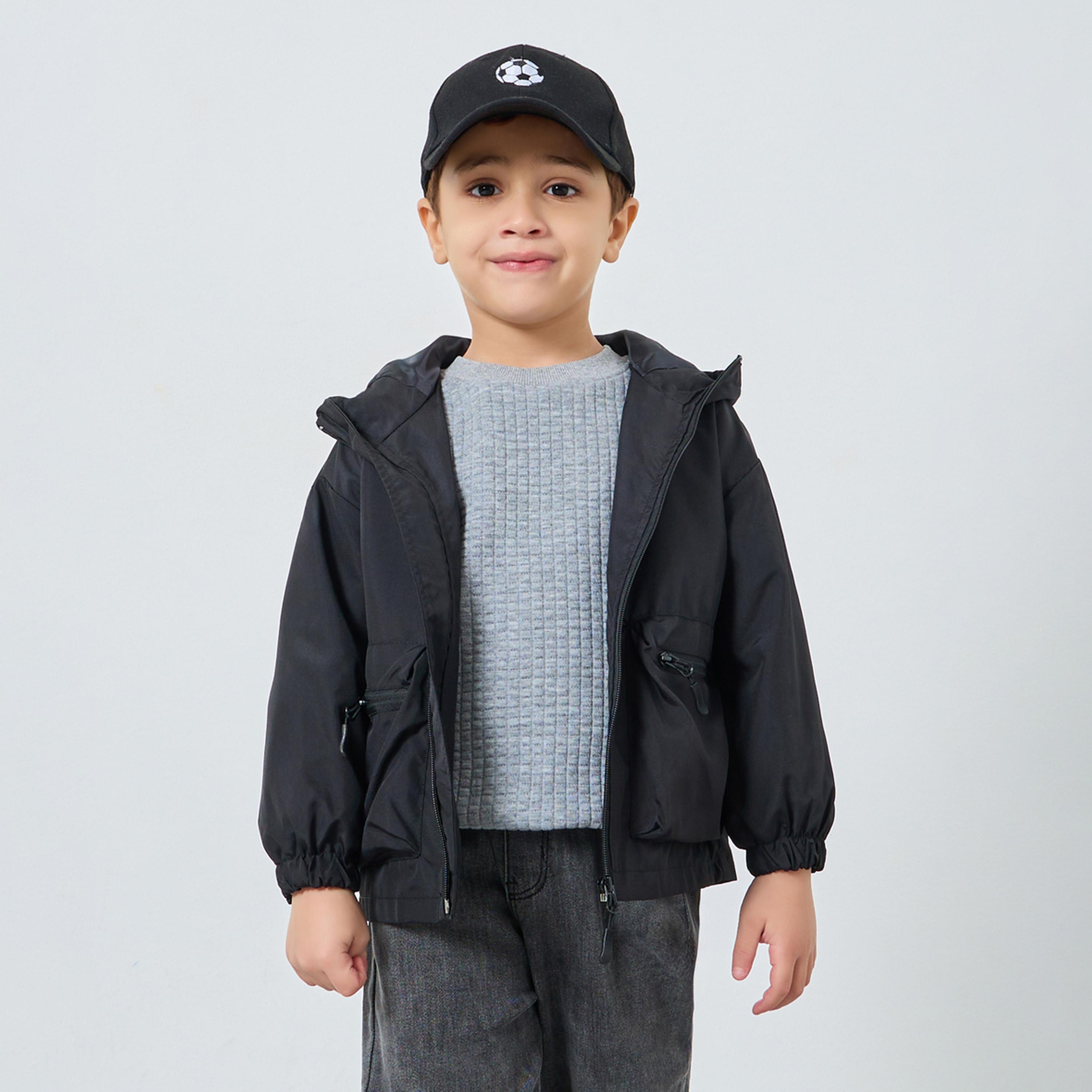ستايلي - جاكيت أسود سادة للأولاد بغطاء رأس وجيوب-boys-clothing-jacketsandcoats-image-1