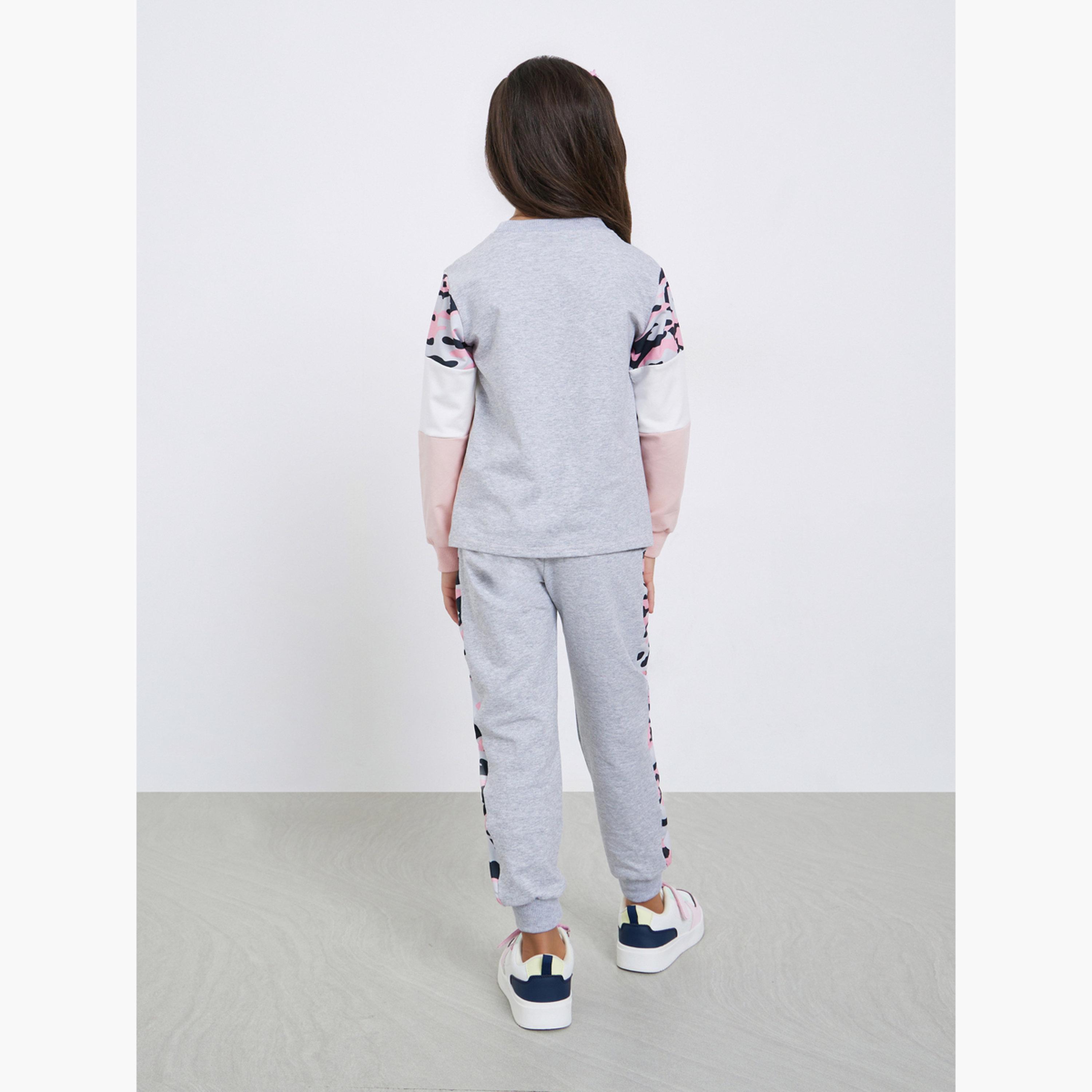 Styli Girls Grey Color Block Sweatshirt and Joggers Set-girls-clothing-setsandcoords-image-4