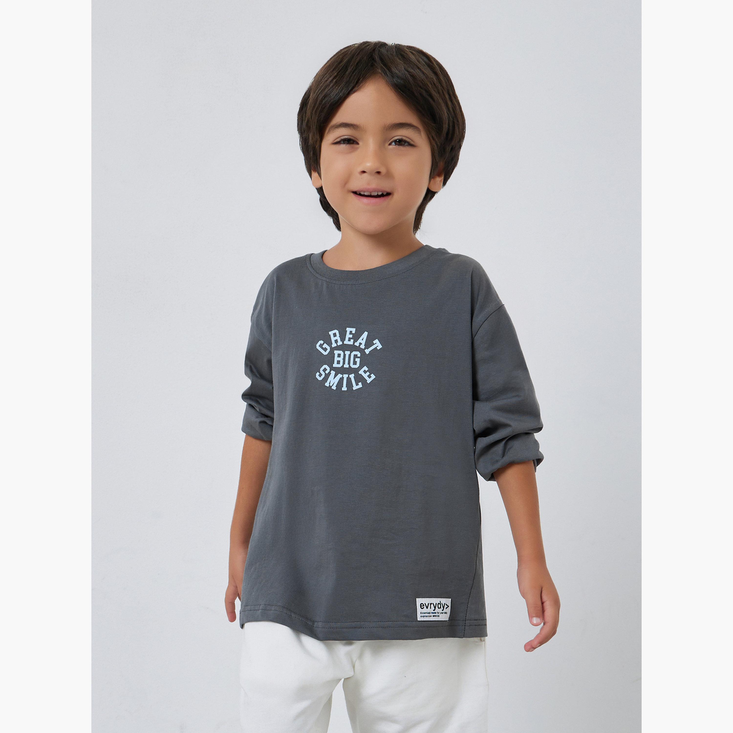 تيشيرت قطني بأكمام طويلة بطبعة شعار-boys-clothing-tshirtsandpolos-image-1