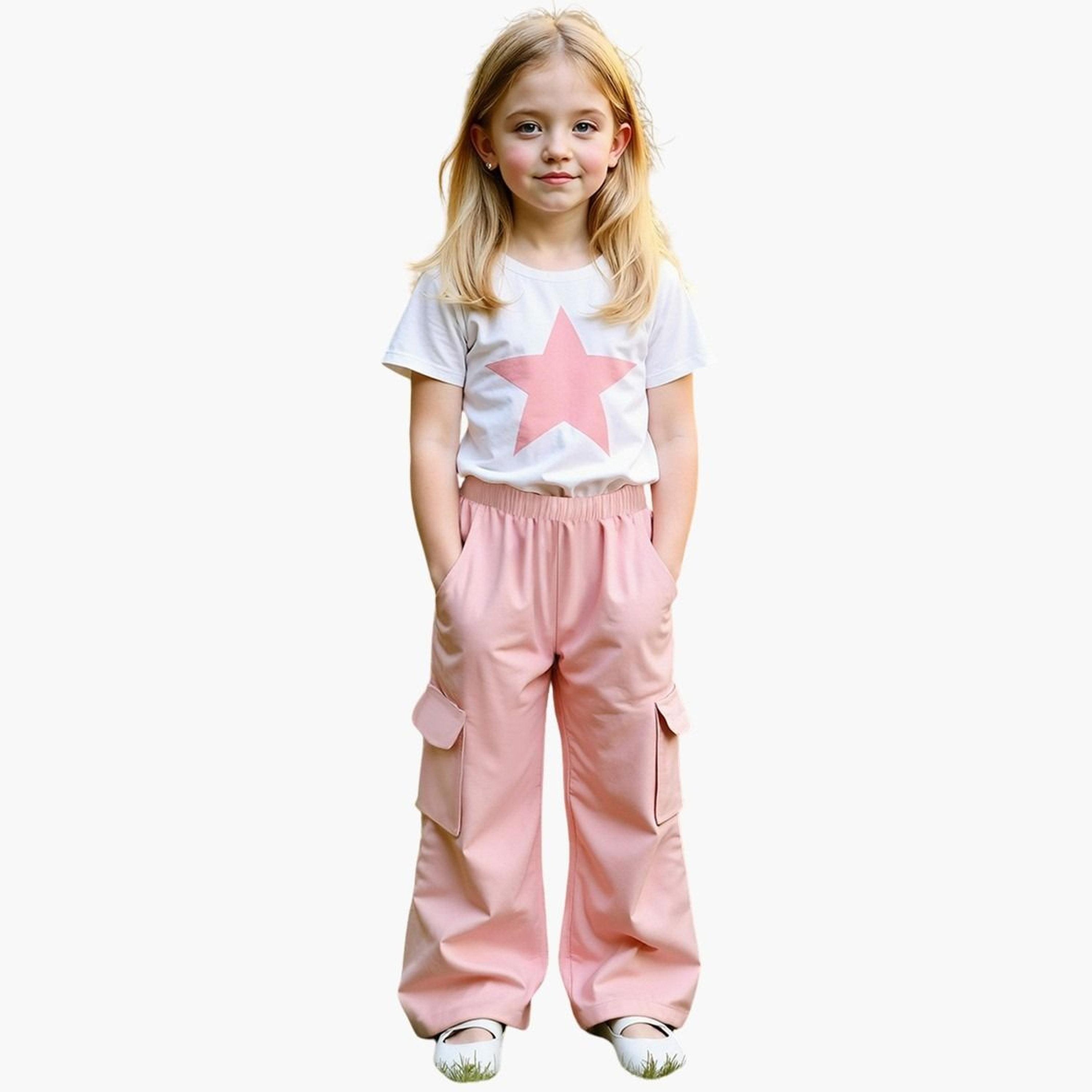 تيك تو - طقم تي شيرت وبنطال كارغو بطبعة نجوم المراهقين-girls-clothing-setsandcoords-image-1