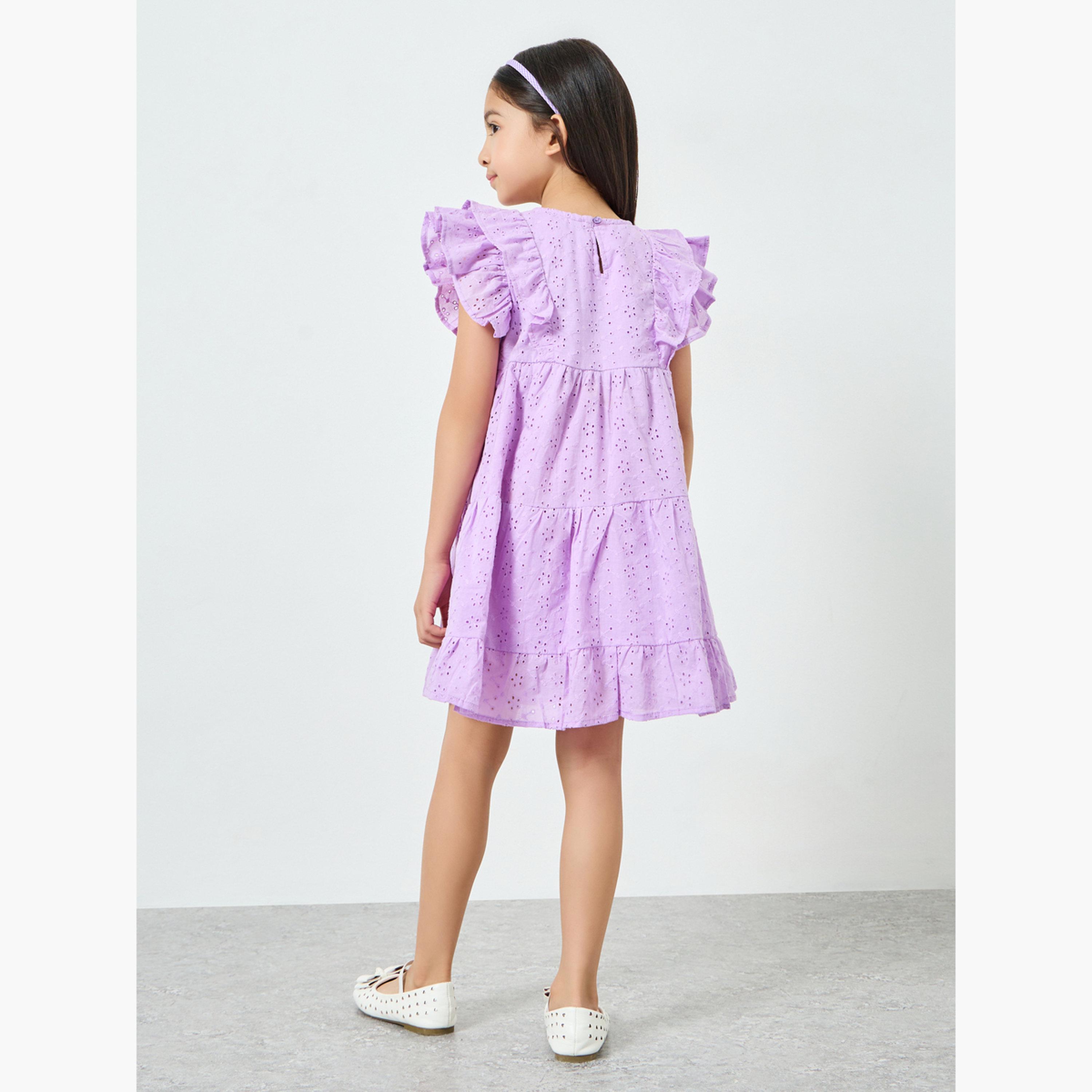 فستان بتطريز شيفلي وتفاصيل كشكش-girls-clothing-dressesandjumpsuits-image-3