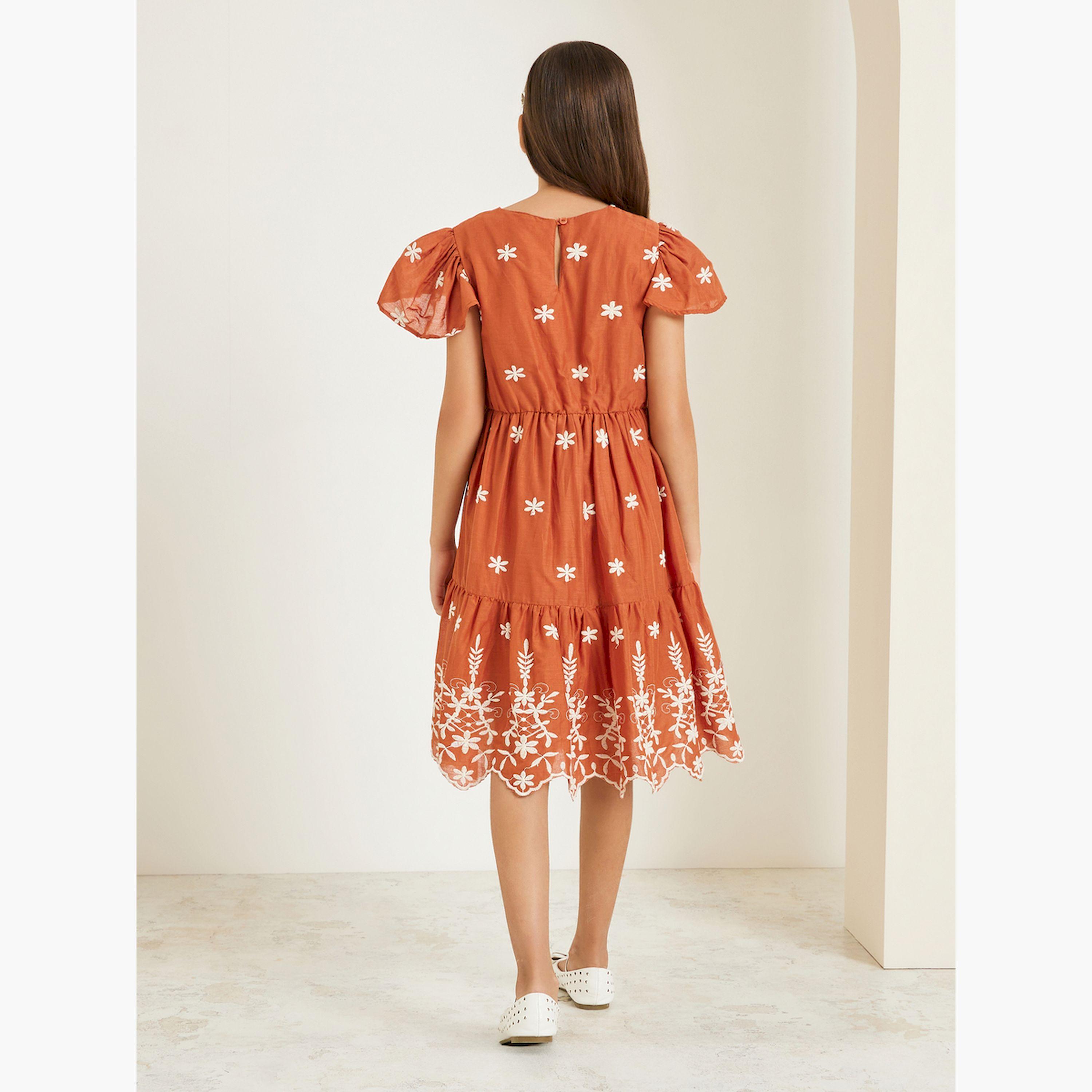 فستان ميدي بحافة واسعة ومُطرّز-girls-clothing-dressesandjumpsuits-image-4