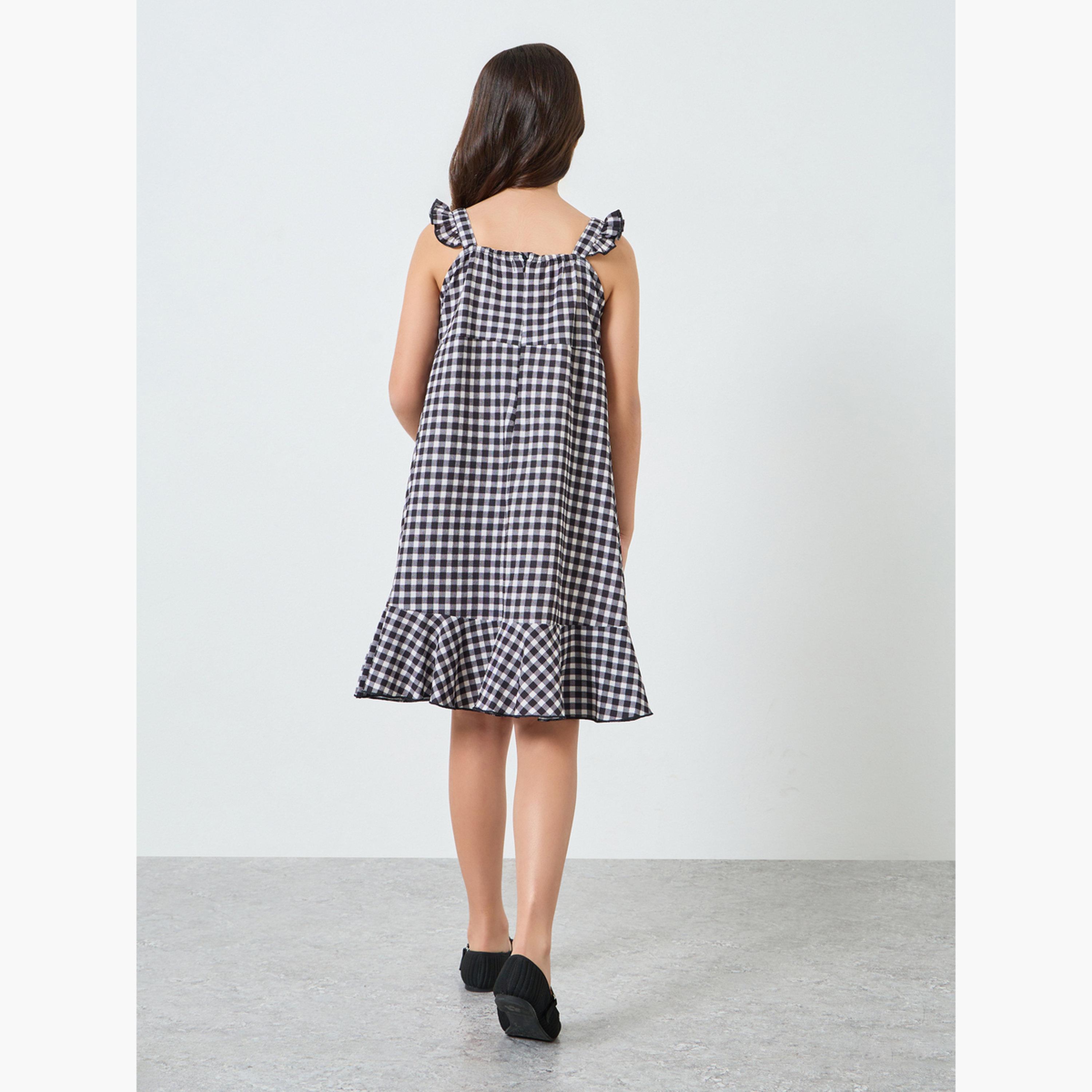فستان بحمالات كتف وطبعة جينغام مع كشكش-girls-clothing-dressesandjumpsuits-image-3