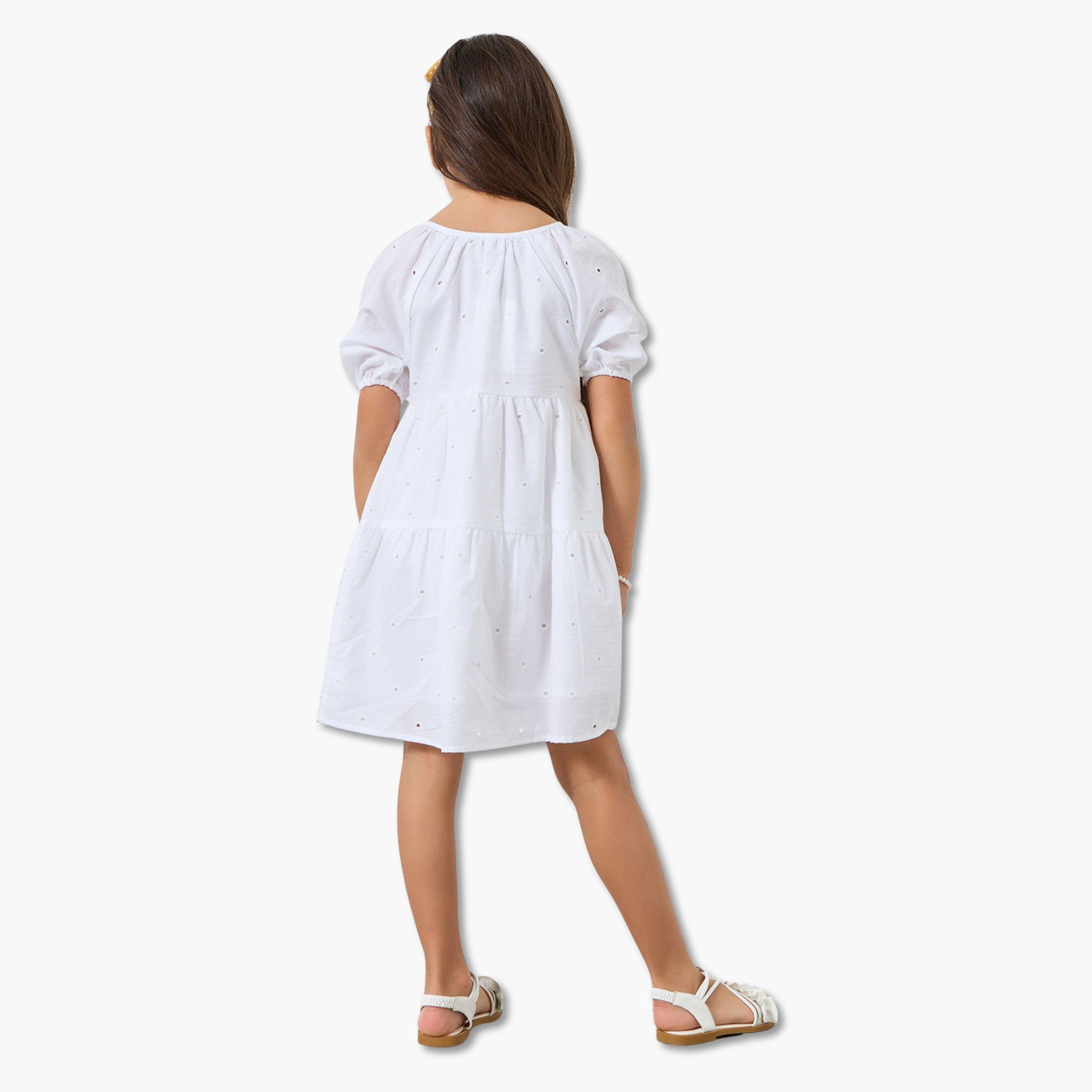 فستان قصير بحافة واسعة وتفاصيل مفرغة-girls-clothing-dressesandjumpsuits-image-3