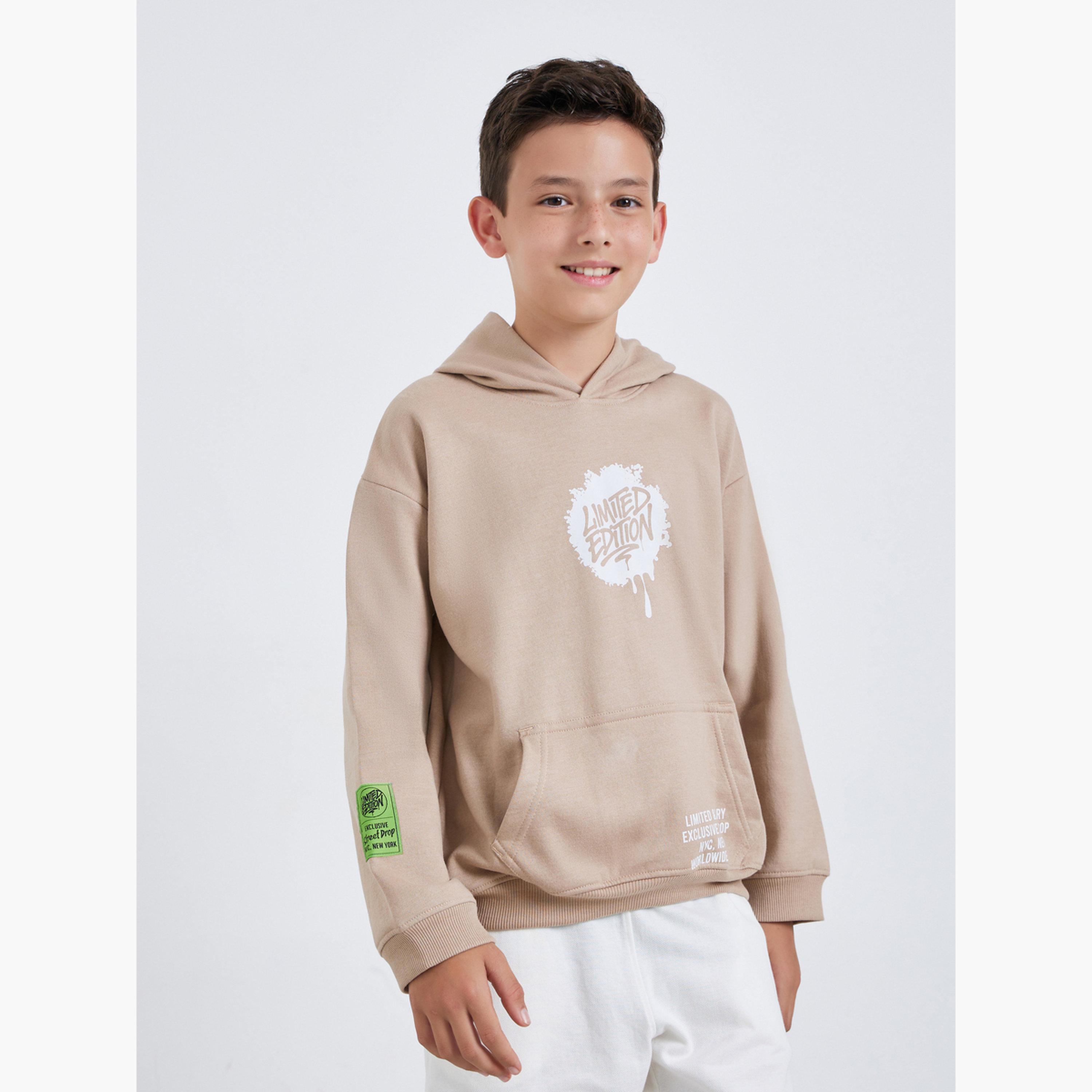 هودي قطني بطبعة جرافيك-boys-clothing-sweatshirts-image-1