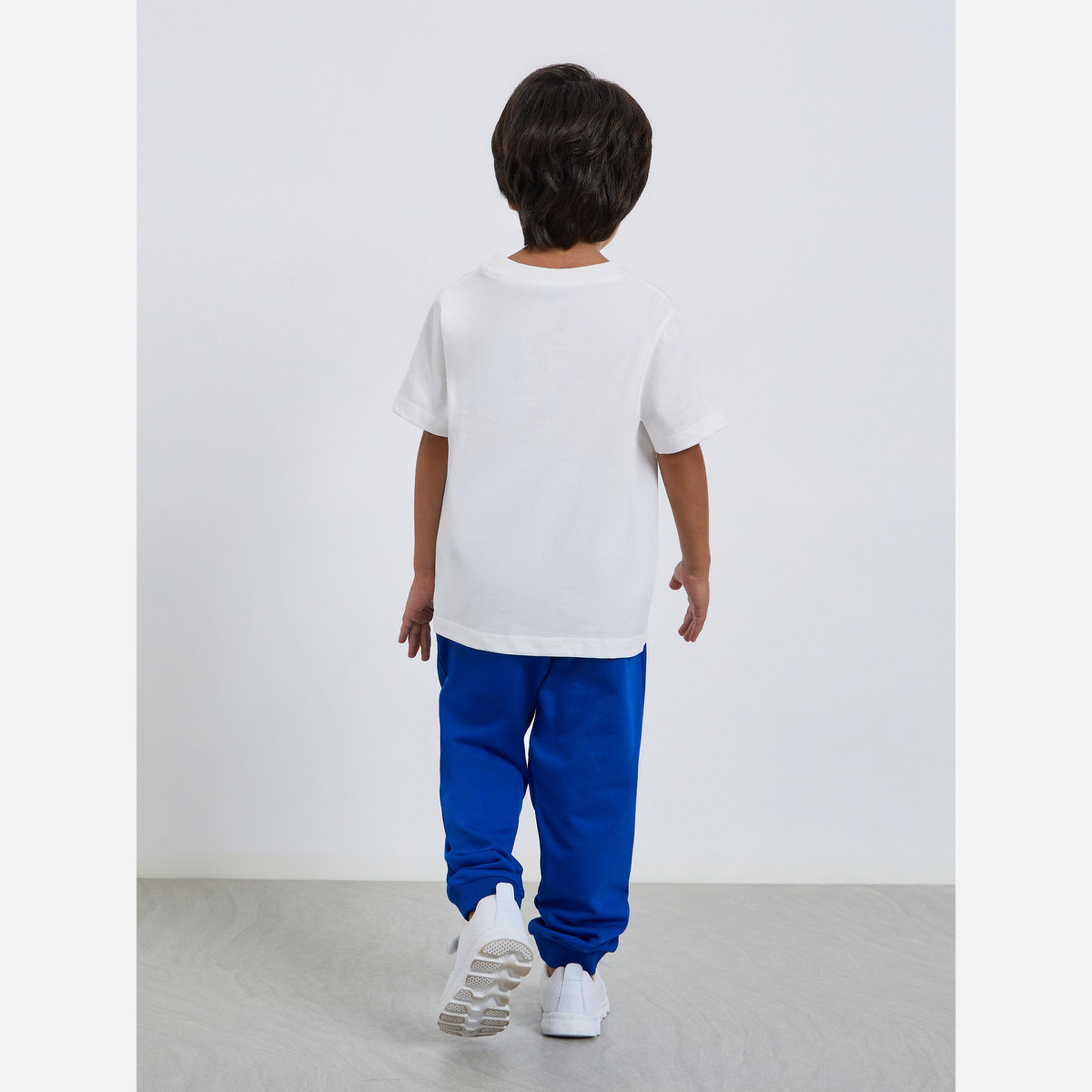 ستايلي - طقم تيشيرت وبنطال رياضي للأولاد طبعة سباقات الشوارع-boys-clothing-setsandcoords-image-5