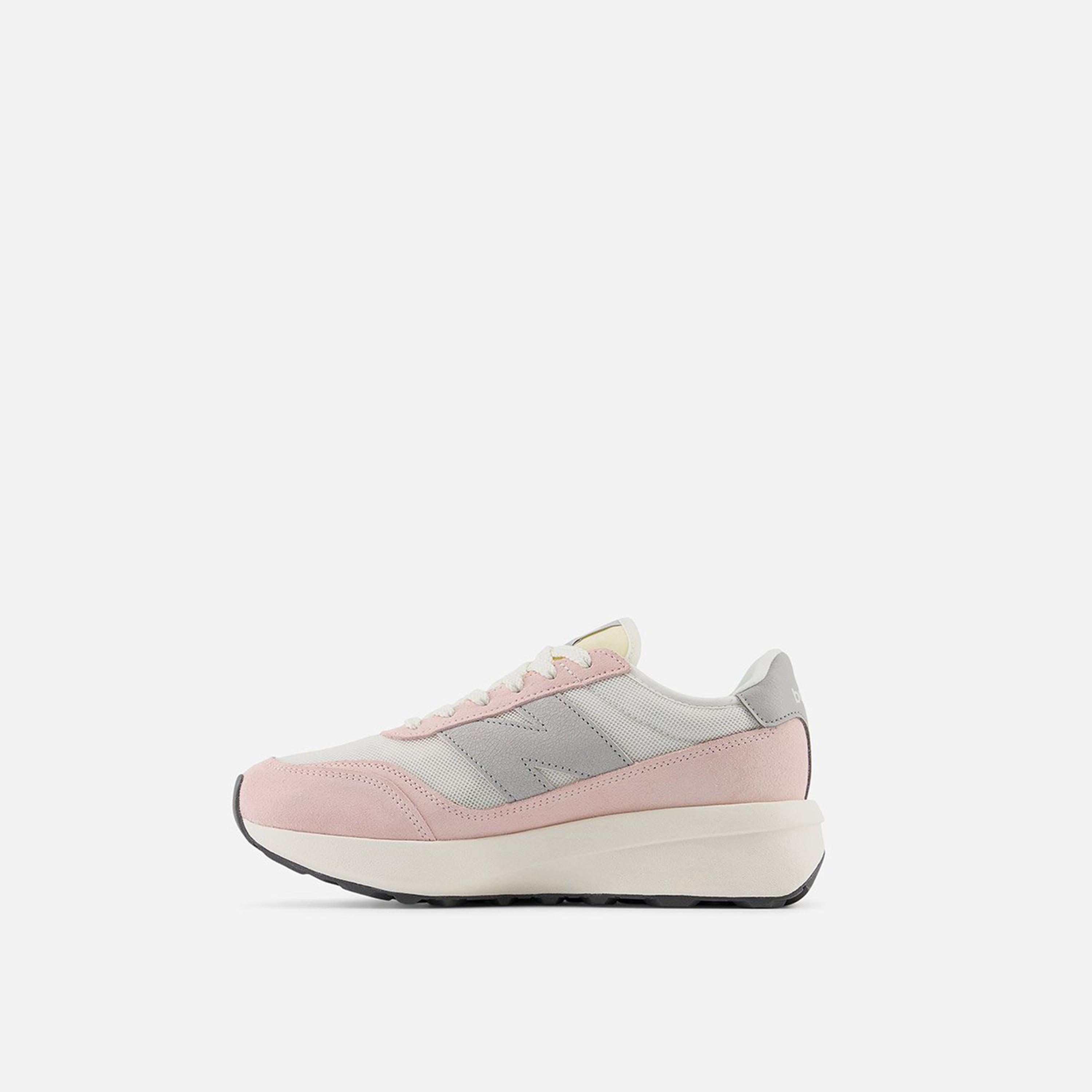 New Balance Girls 370 Sneakers-girls-shoes-sneakers-image-2