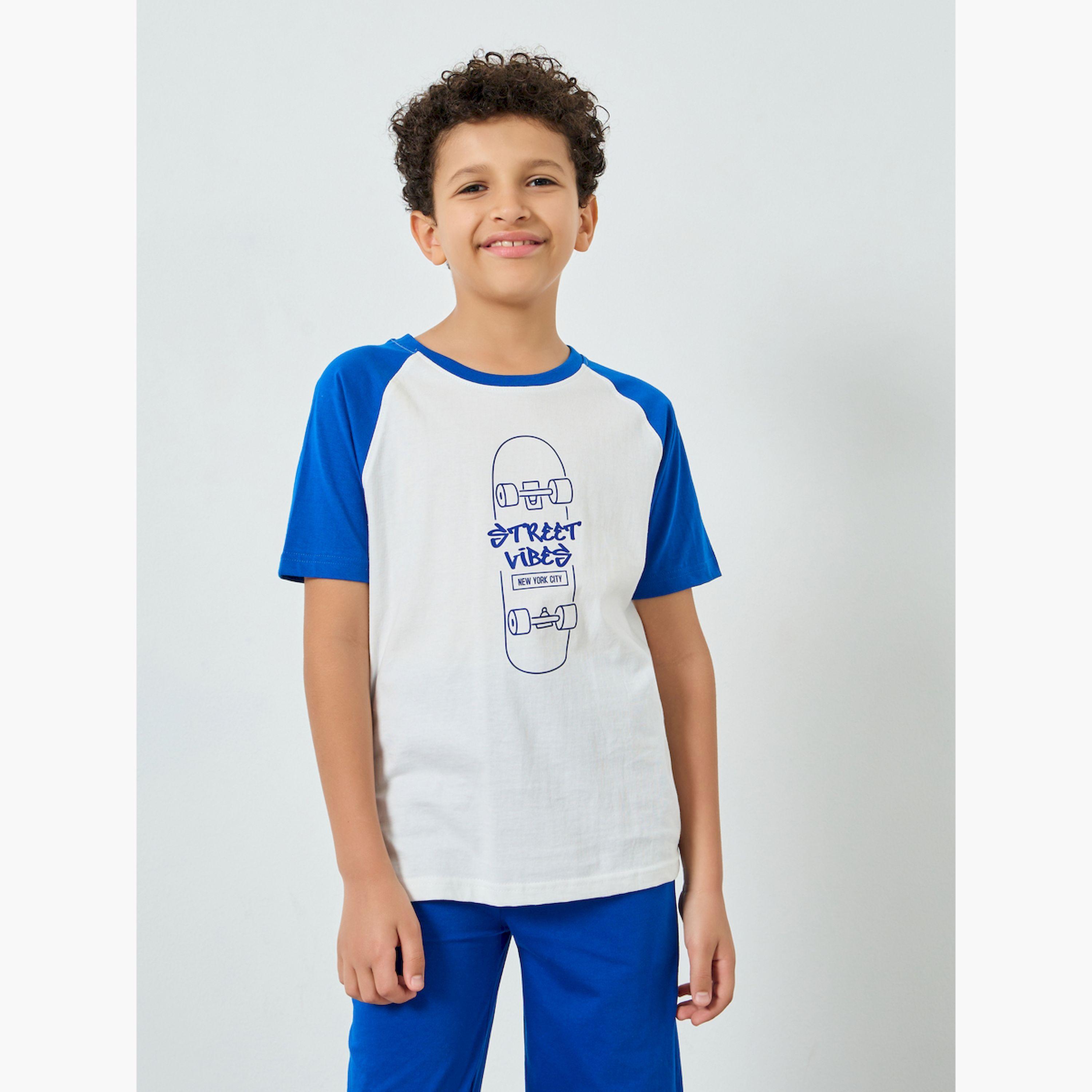 مجموعة من جوغر وتيشيرت بنمط كتل الالوان-boys-clothing-setsandcoords-image-2