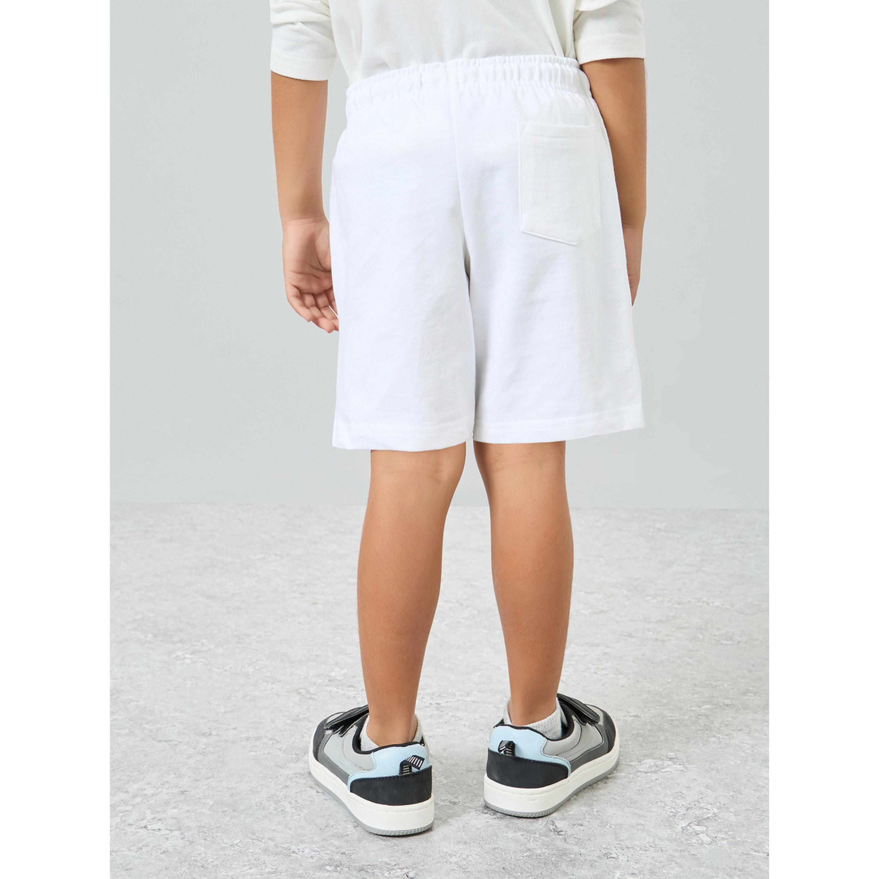 شورت أطفال قطن أبيض بطبعة-boys-clothing-bottoms-shorts-image-4