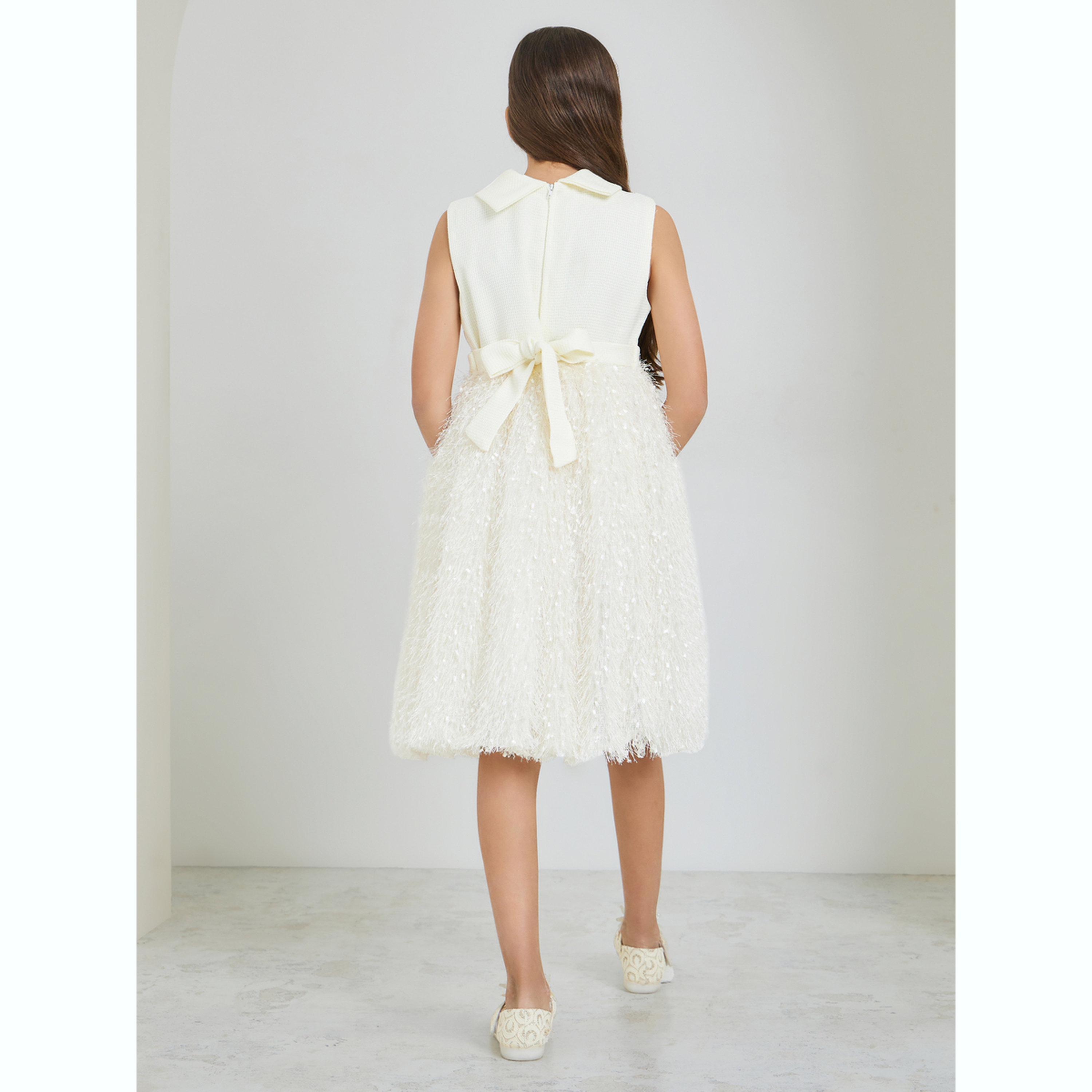 فستان بتفاصيل بارزة الملمس وشراشيب-girls-clothing-dressesandjumpsuits-image-4