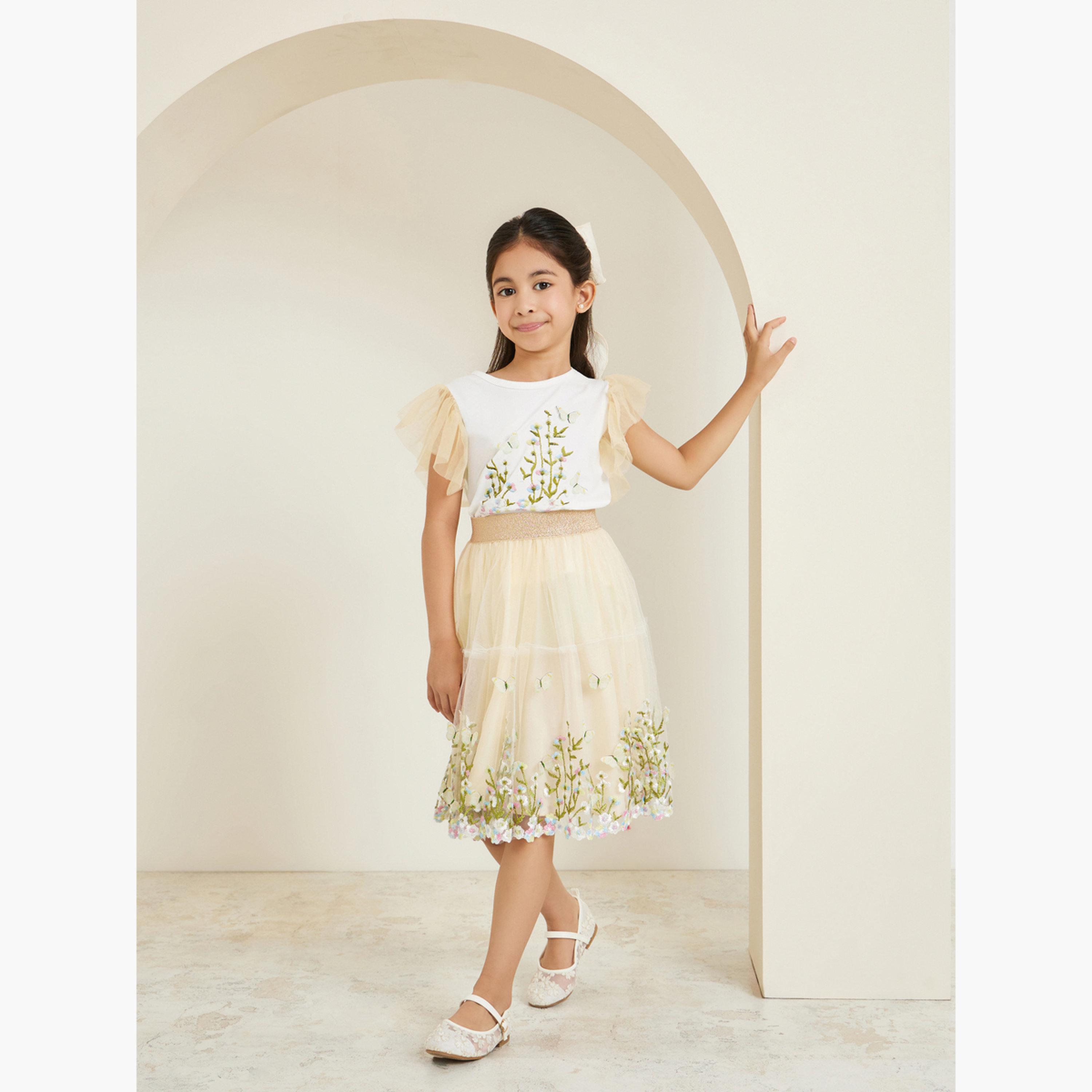 طقم تيشيرت مُطرّز وتنورة شبكية-girls-clothing-setsandcoords-image-1