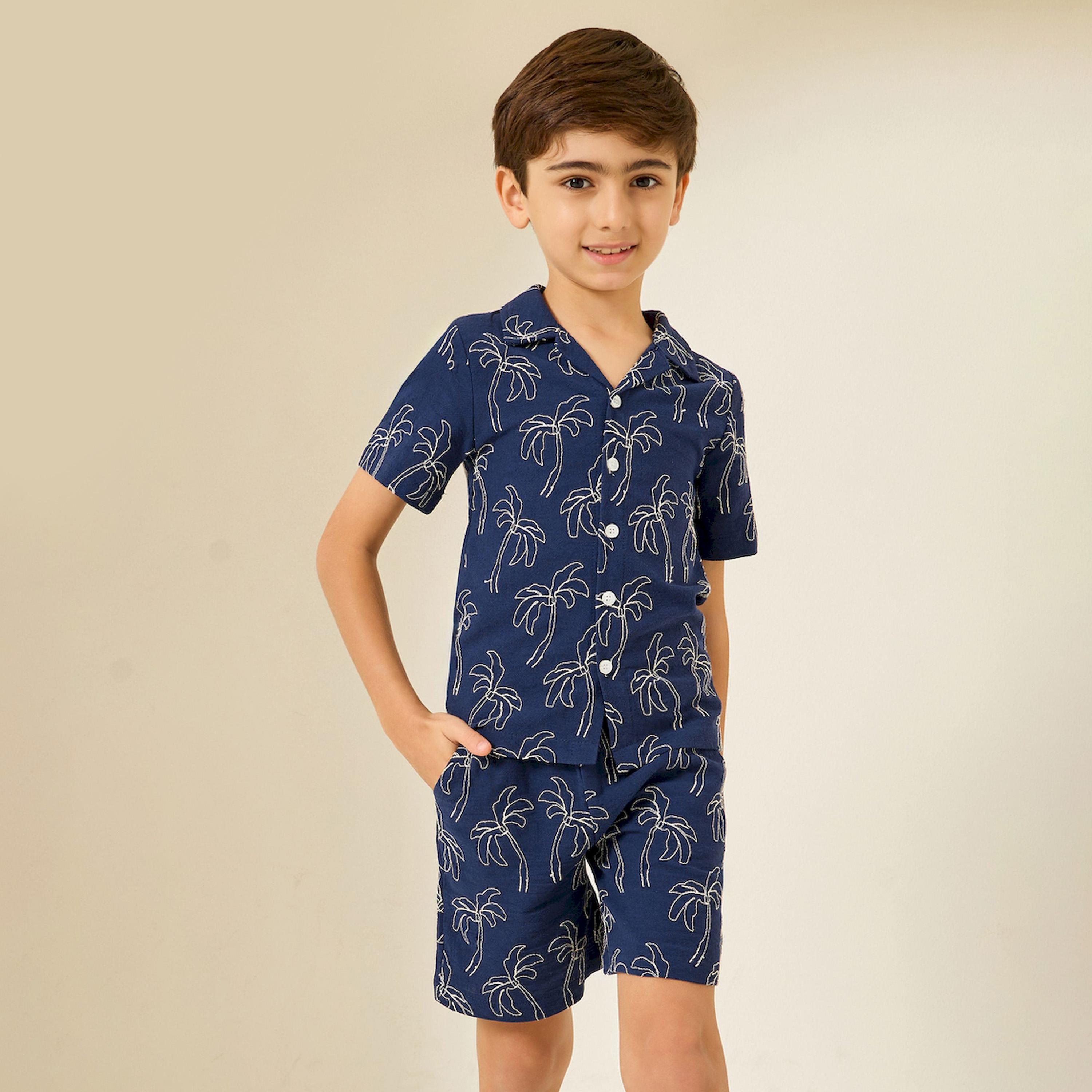 طقم كحلي مطرز من قميص وشورت للأولاد-boys-clothing-setsandcoords-image-1