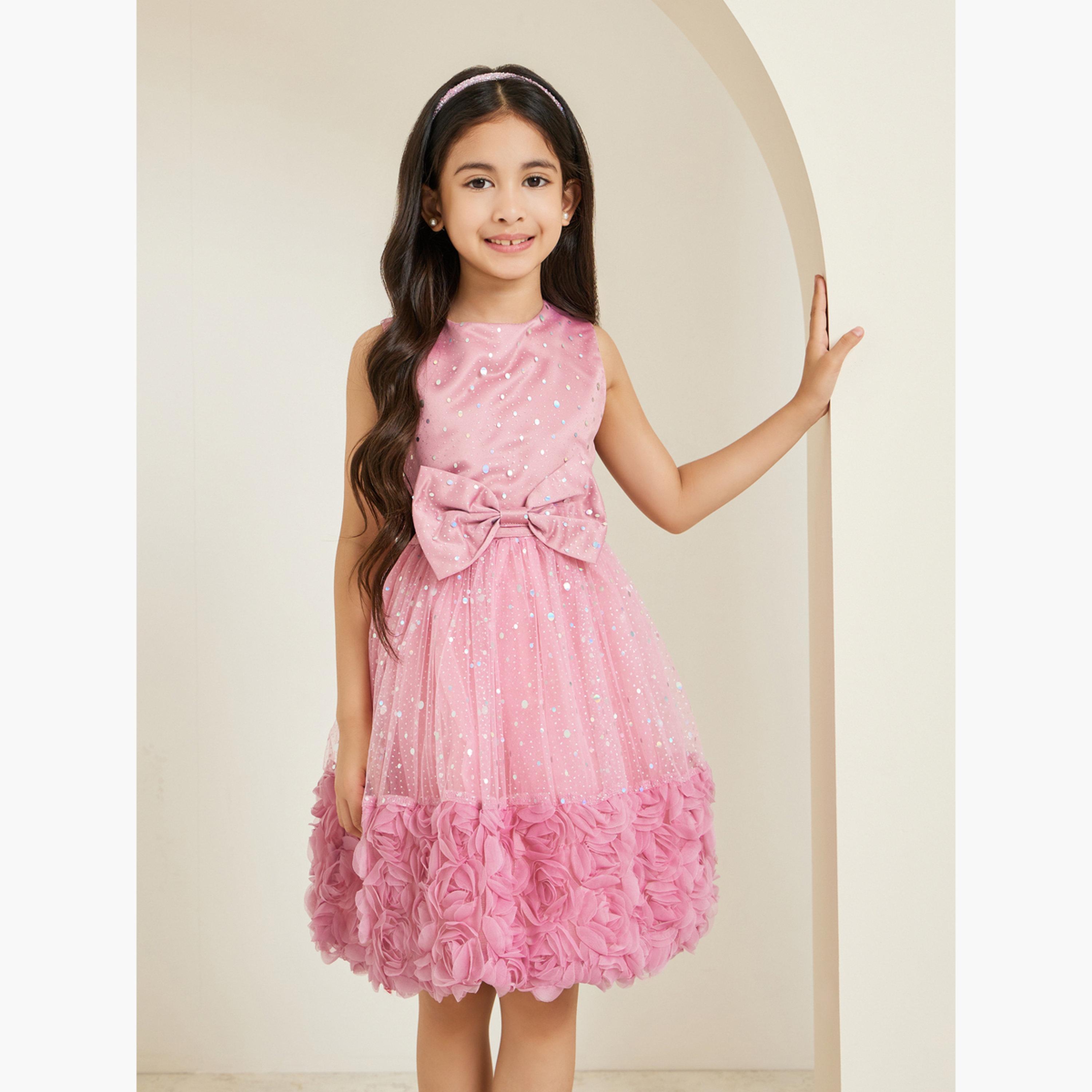 فستان لامع بلا أكمام وتفاصيل فيونكة-girls-clothing-dressesandjumpsuits-image-1