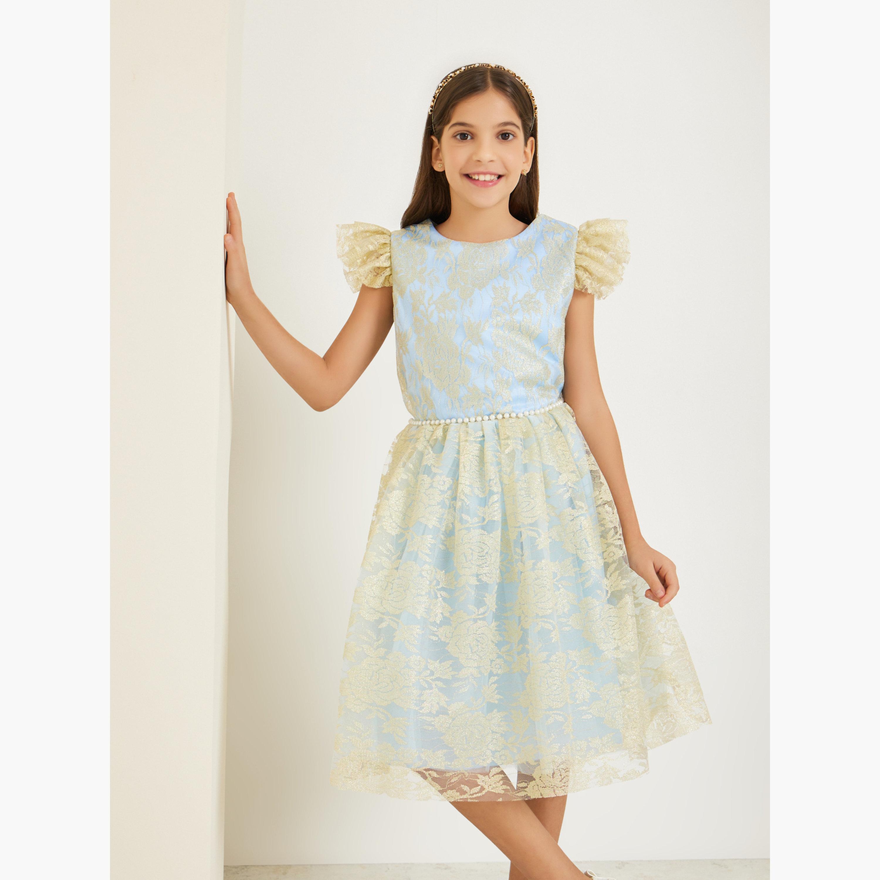 فستان بحافة واسعة وتفاصيل شبكية ونقشة زهور-girls-clothing-dressesandjumpsuits-image-1