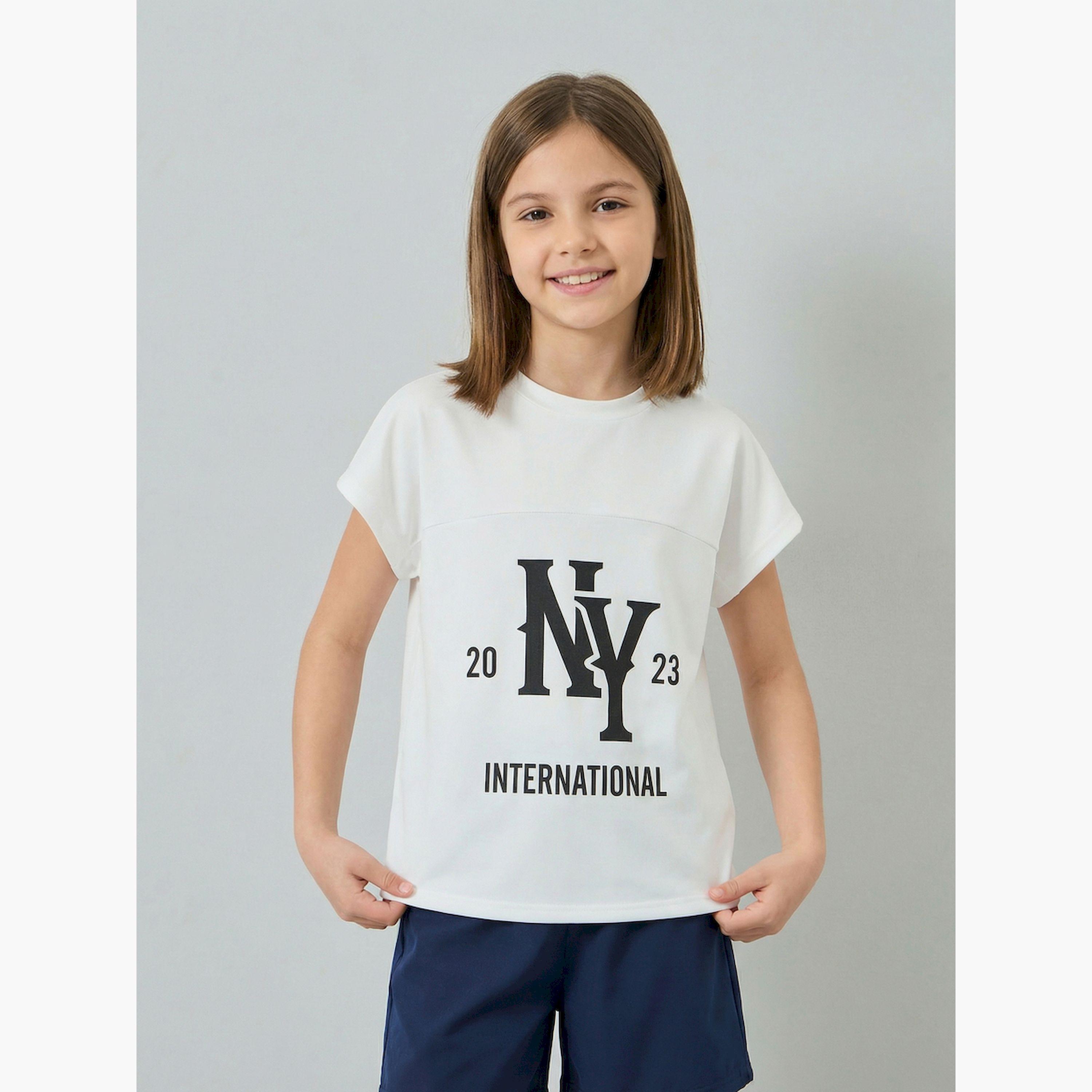 طقم أطفال من تيشيرت مطبوع وبنطال كارغو-girls-clothing-setsandcoords-image-2
