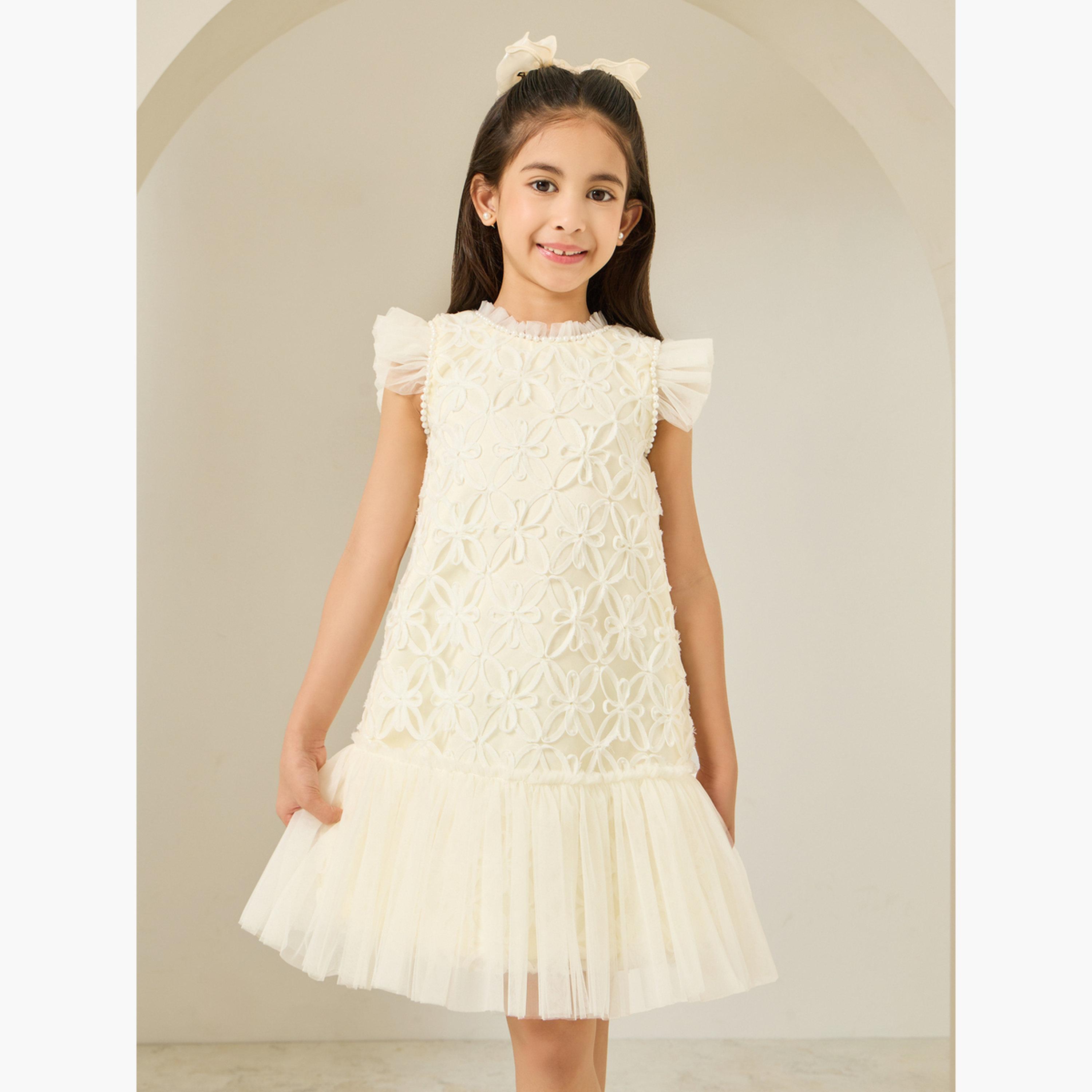 فستان بتفاصيل شبكية وبارزة الملمس-girls-clothing-dressesandjumpsuits-image-1