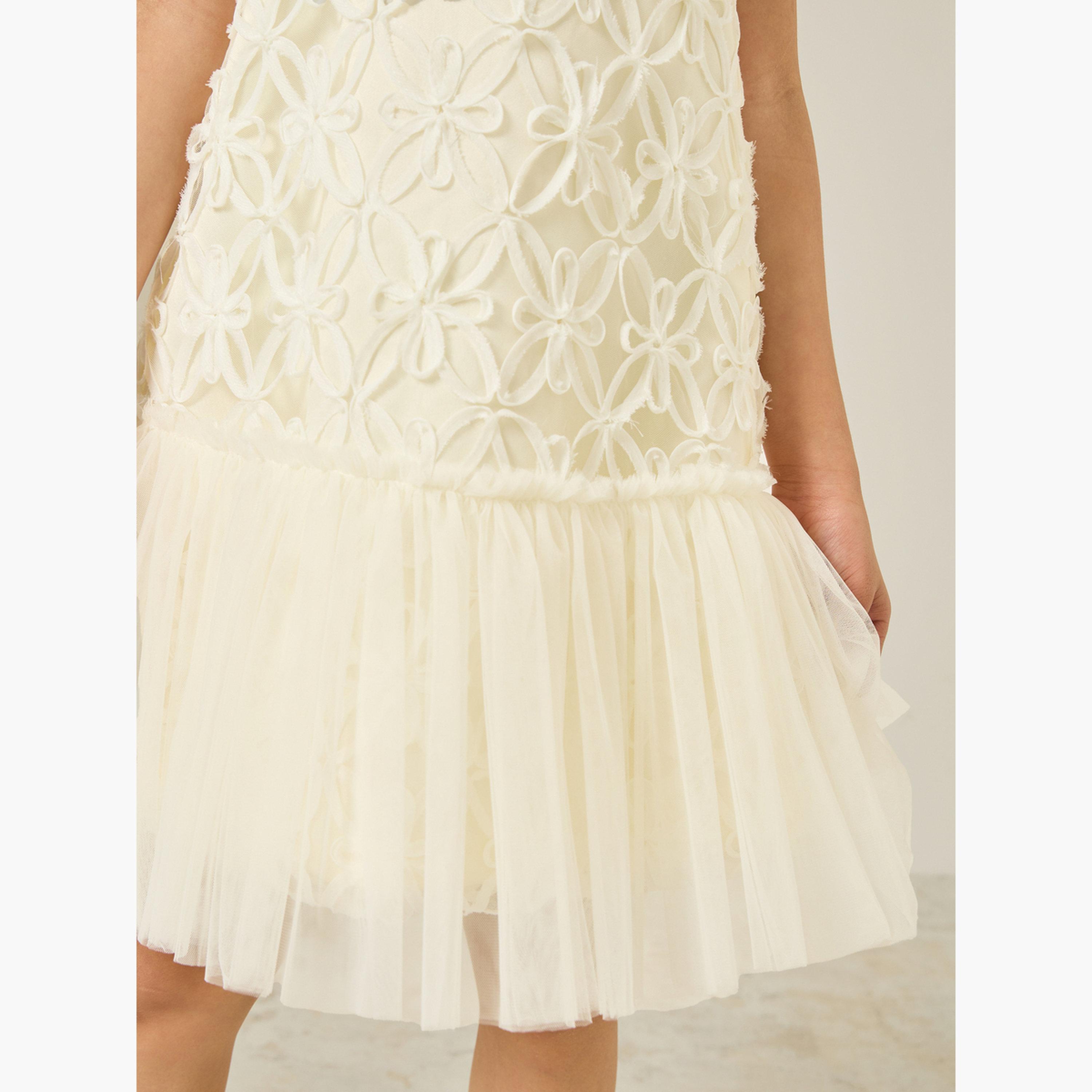 فستان بتفاصيل شبكية وبارزة الملمس-girls-clothing-dressesandjumpsuits-image-5