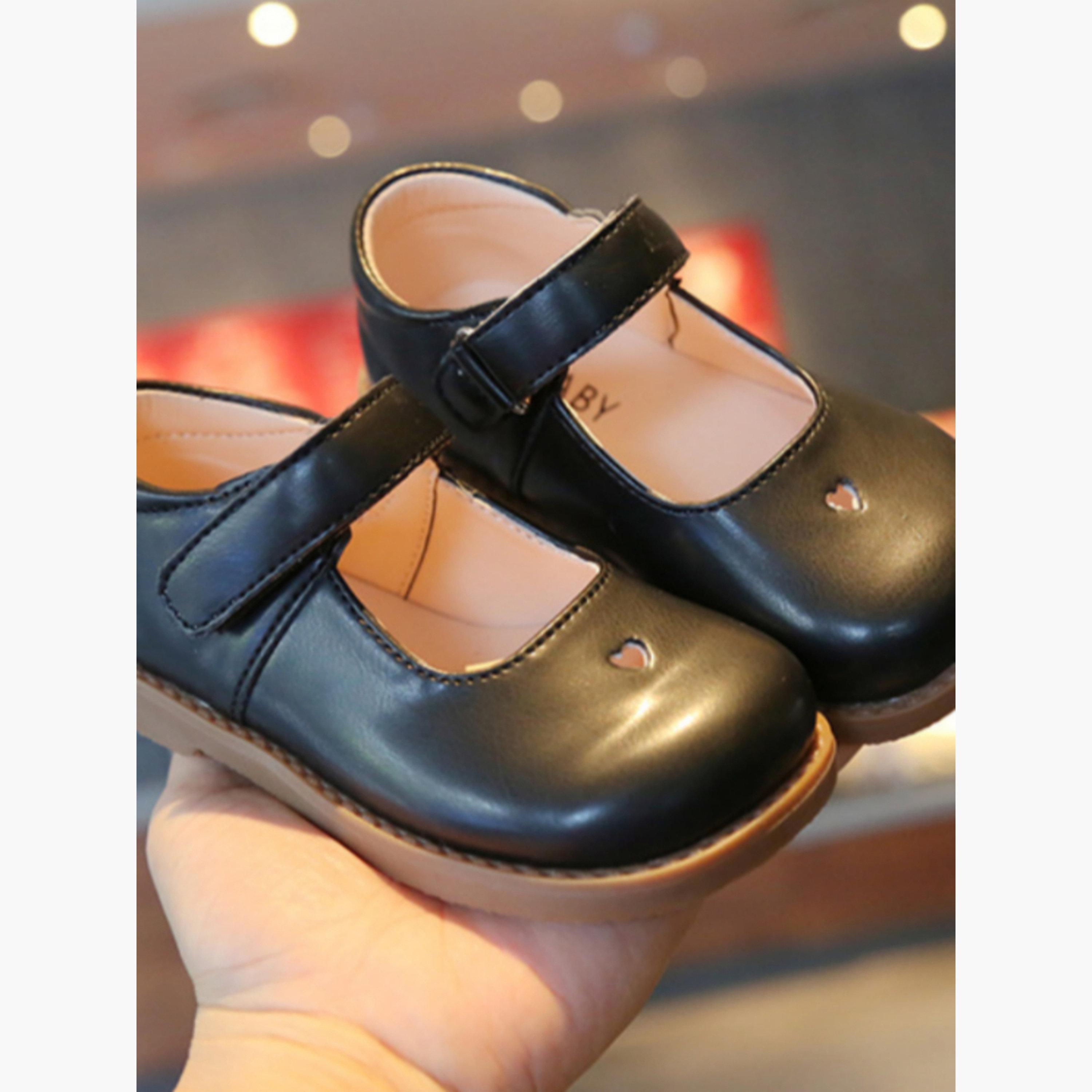 Take Two Girls Black Solid Mary Jane Shoes-girls-shoes-ballerinas-image-4