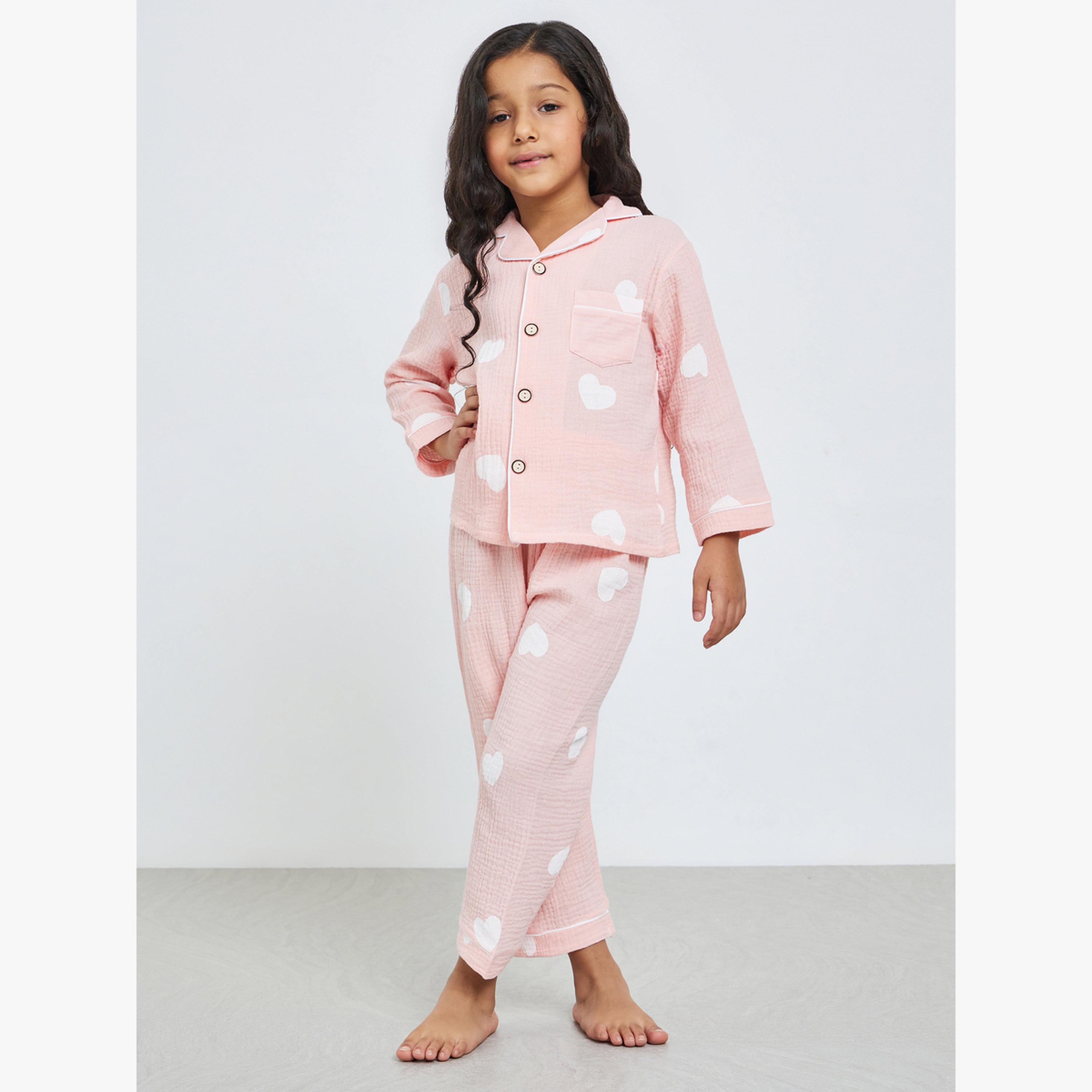 مجموعة من بيجاما وقميص بطبعة قلوب-girls-clothing-nightwear-image-1