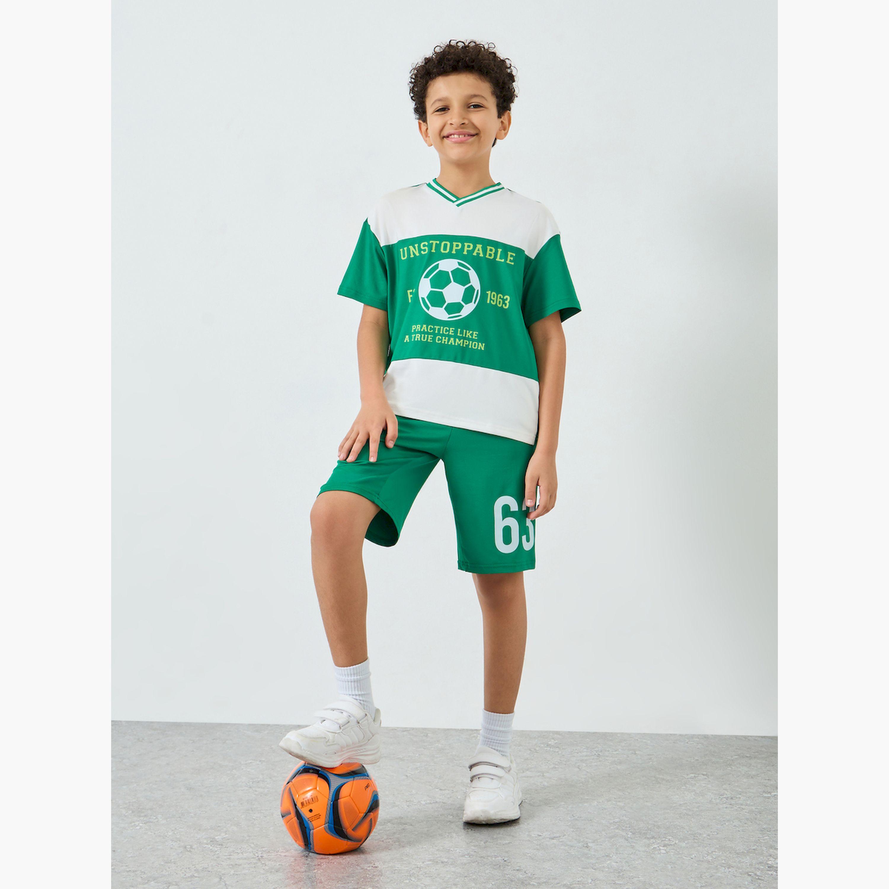 مجموعة من شورت وتيشيرت بطبعة كرة قدم للأولاد-boys-clothing-setsandcoords-image-2
