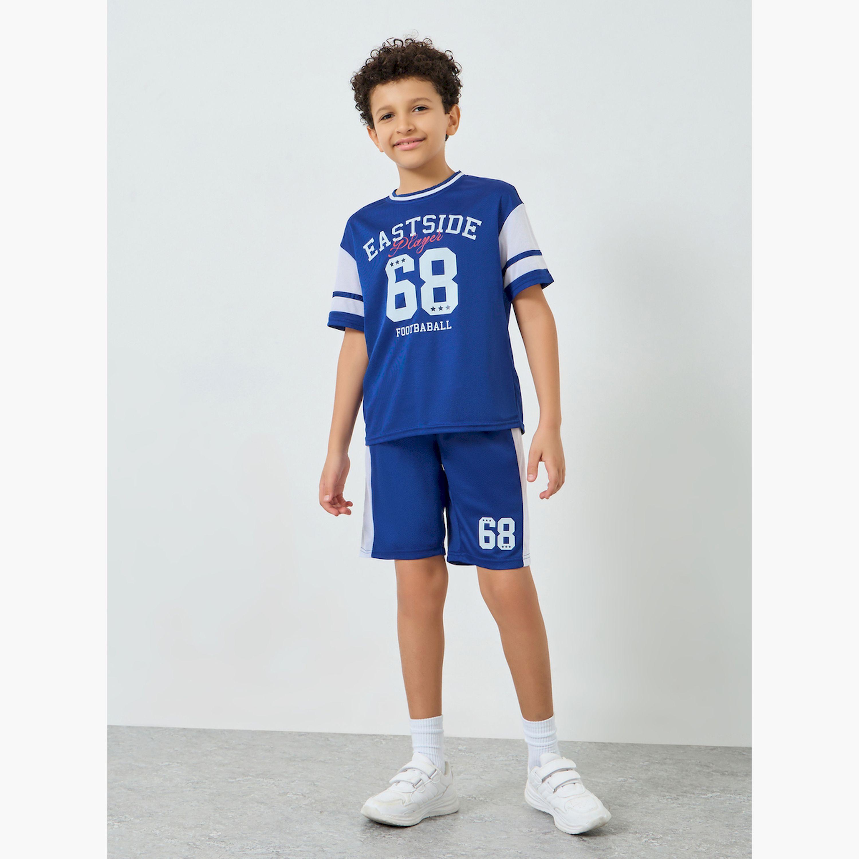 مجموعة من شورت وتيشيرت بطبعة كرة قدم للأولاد-boys-clothing-setsandcoords-image-2