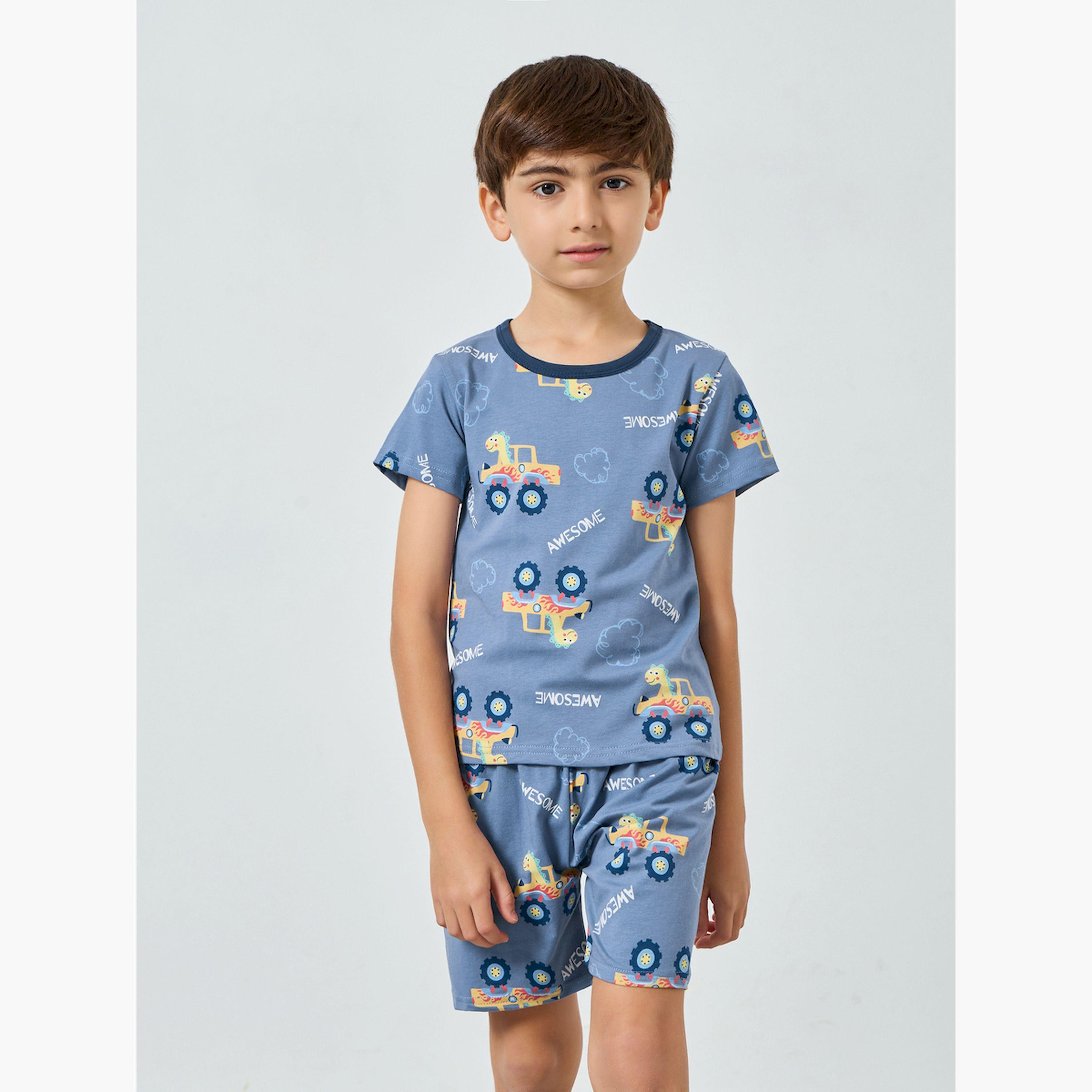طقم بيجاما من شورت وتيشيرت بطبعات-boys-clothing-nightwear-image-1