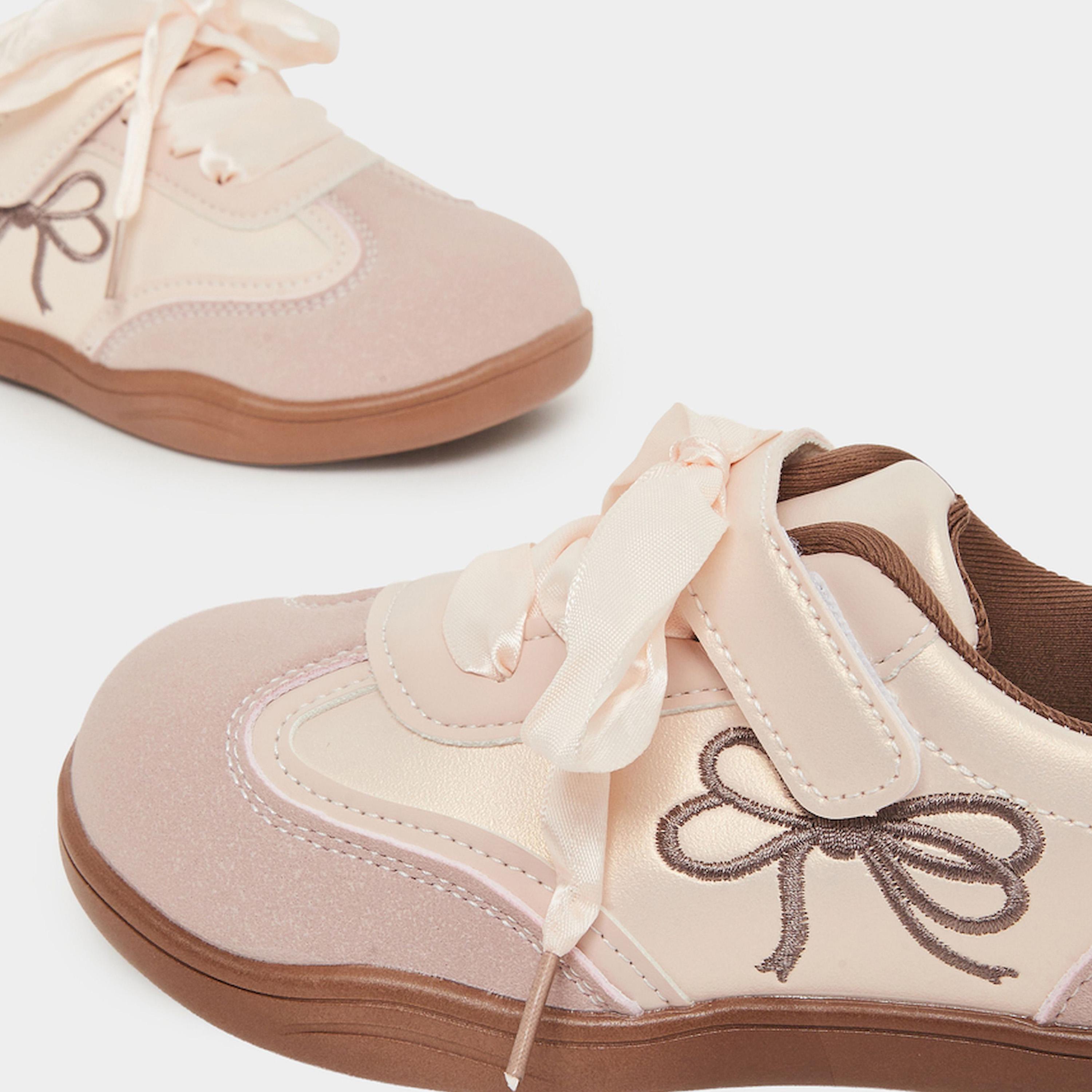 حذاء رياضي وردي مطرز للبنات-girls-shoes-sneakers-image-4