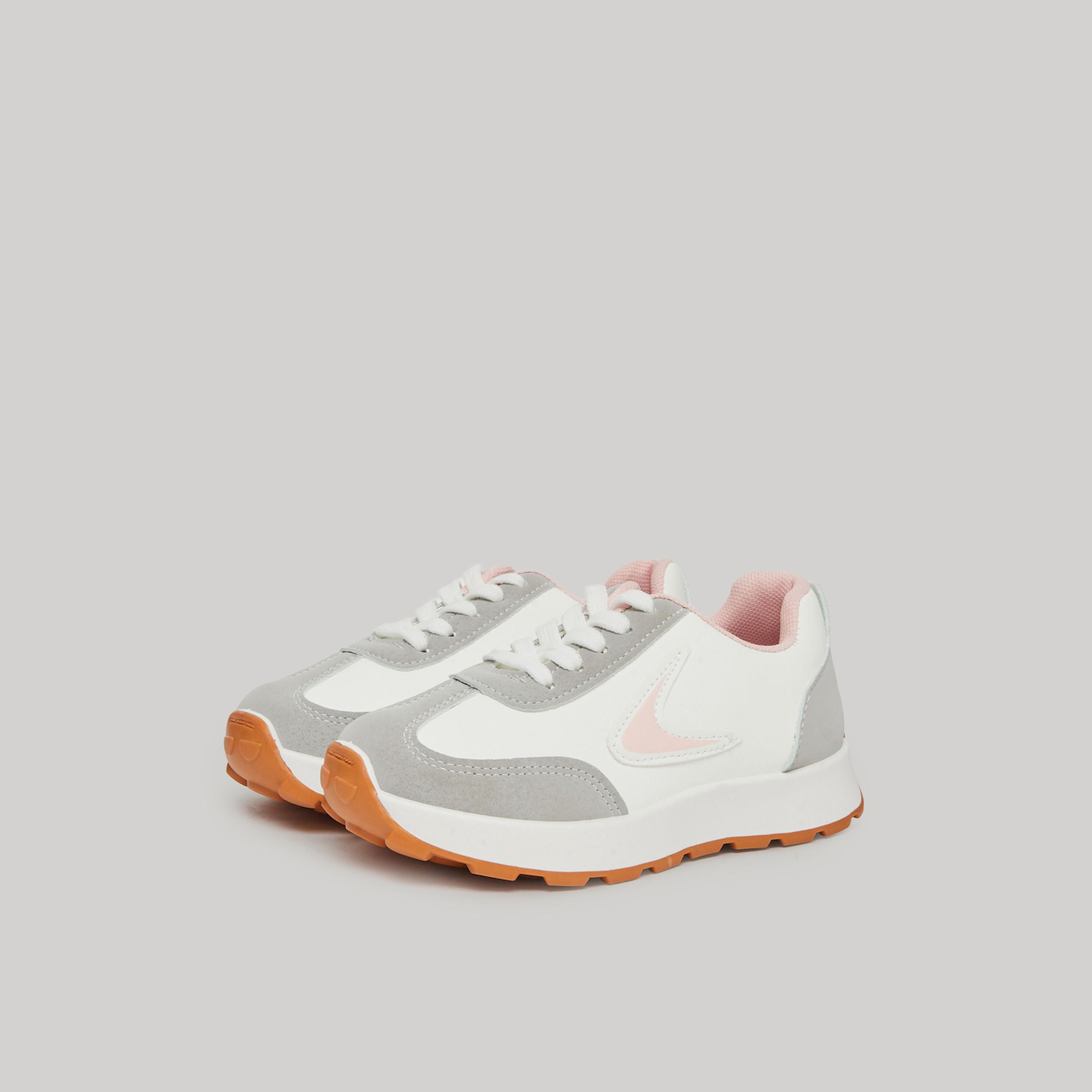 حذاء رياضي بأربطة وألواح للبنات-boys-shoes-sneakers-image-1