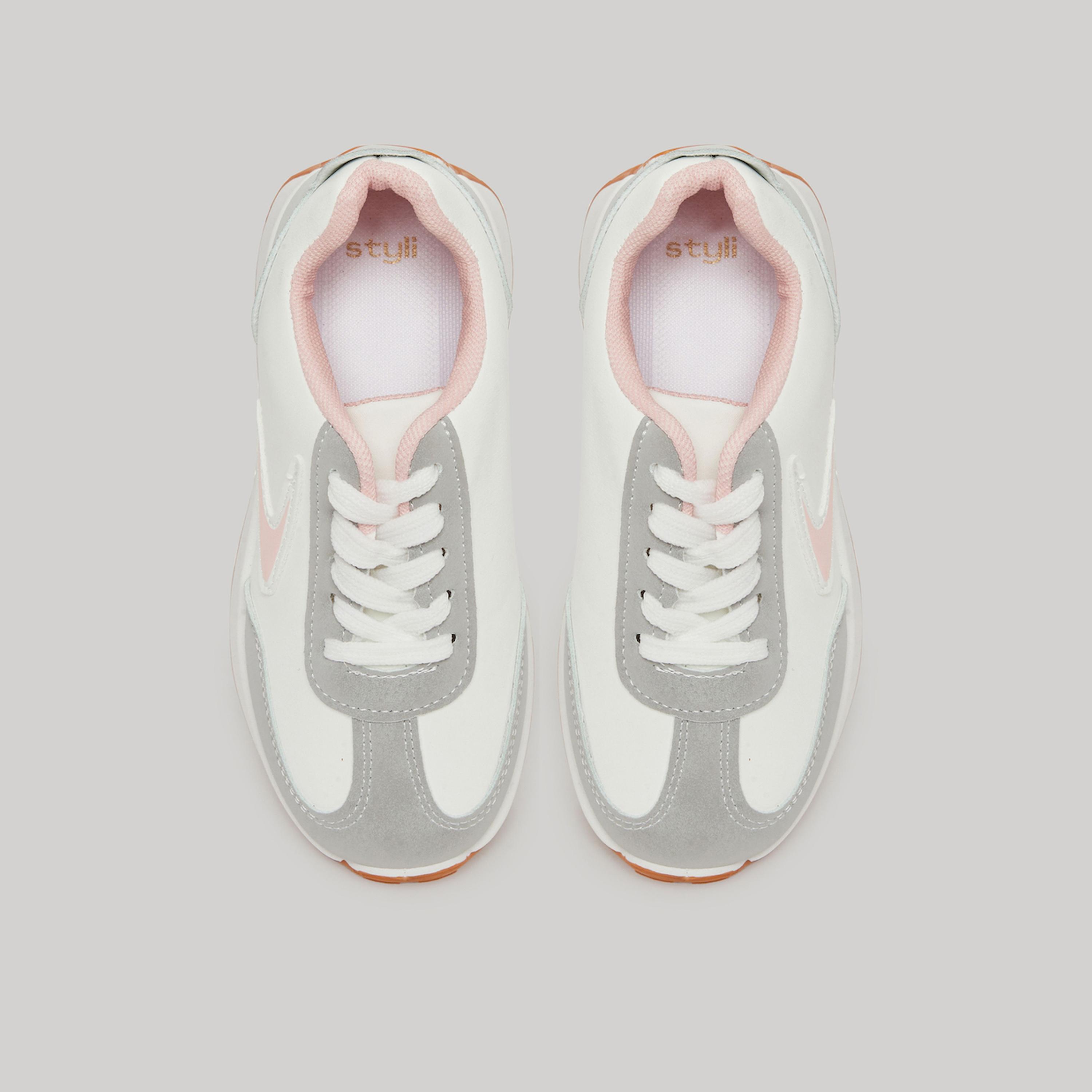 حذاء رياضي بأربطة وألواح للبنات-boys-shoes-sneakers-image-3