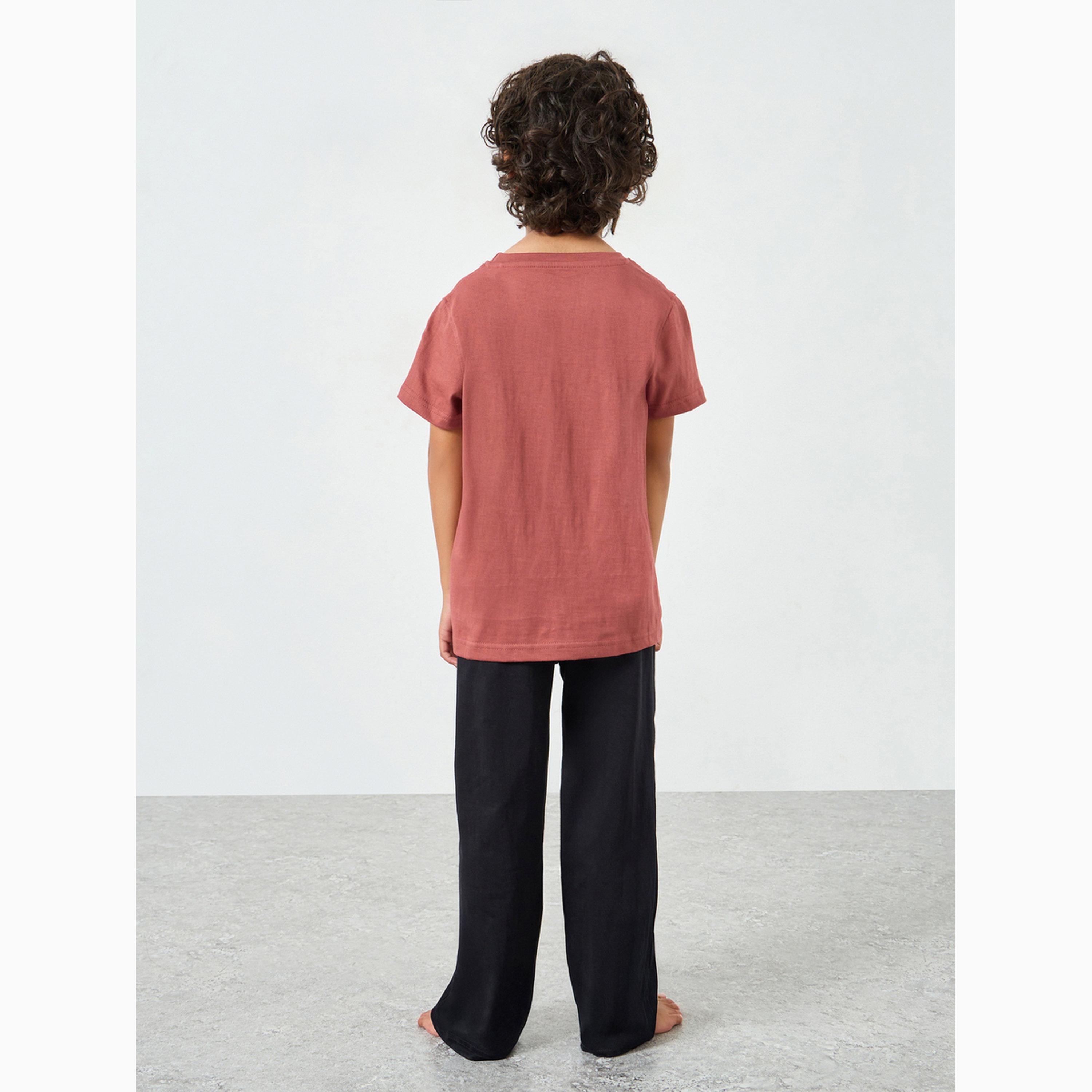 Styli Boys Graphic Print T-Shirt and Pyjama Set-boys-clothing-nightwear-image-5
