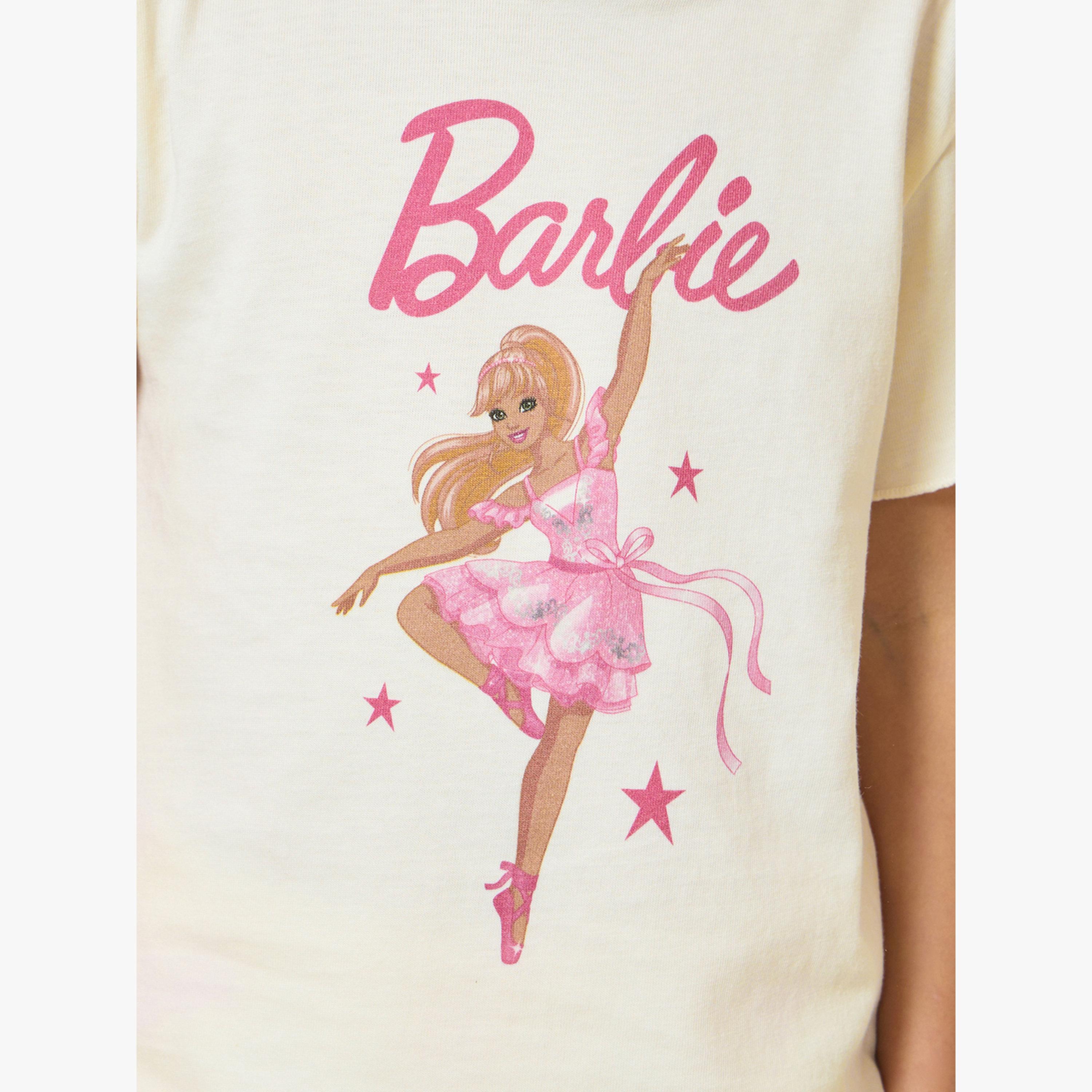 طقم من شورت وتيشيرت بطبعة جرافيك باربي للفتيات لون كريمي-girls-clothing-setsandcoords-image-5