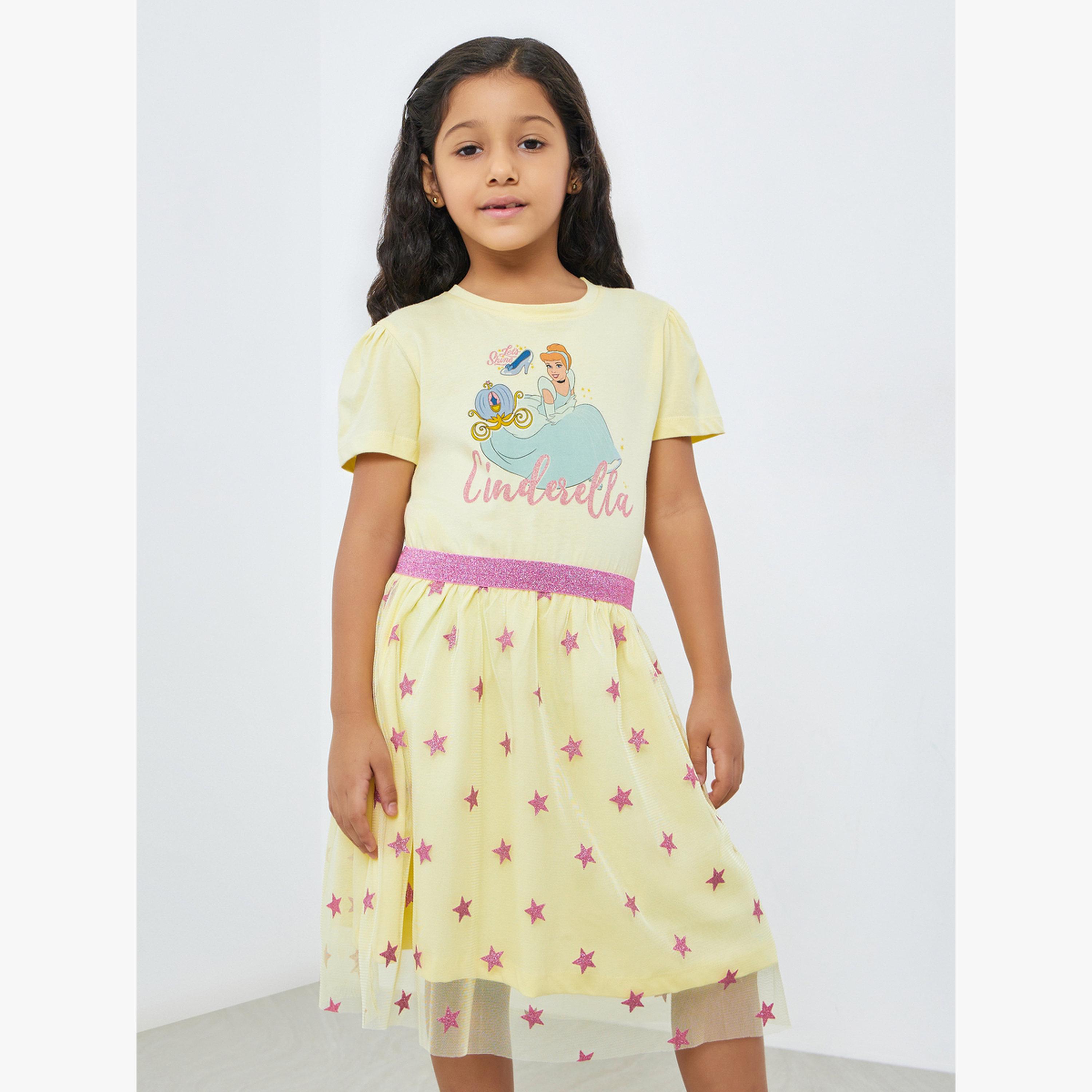 فستان بطبعة سندريلا للفتيات لون أصفر-girls-clothing-dressesandjumpsuits-image-1